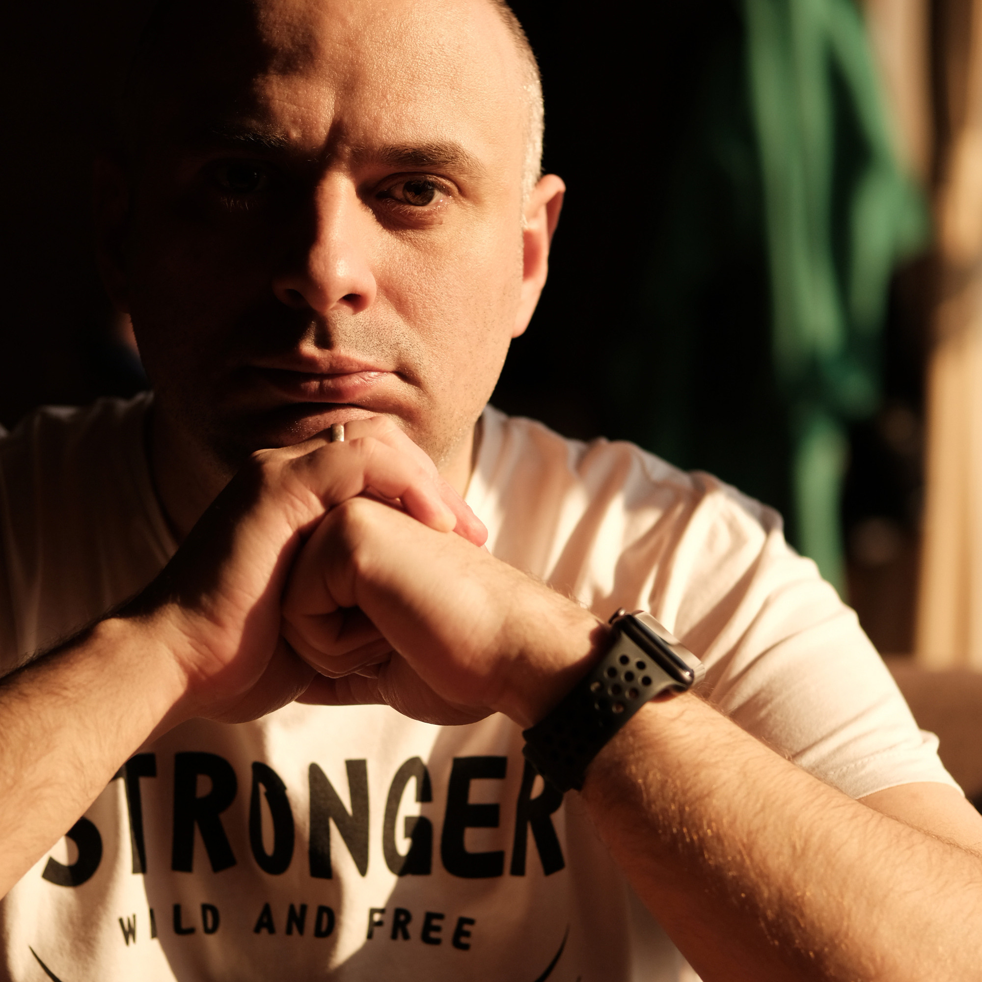 Контакты. Фотограф Анатолий Егоров