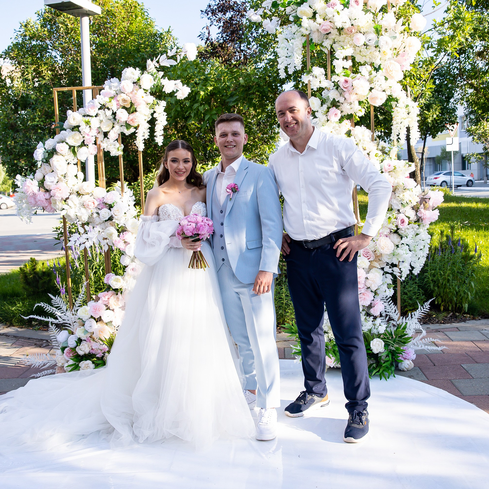 Свадебная фотосессия молодожёнов на природе — видеограф Николай Рыков