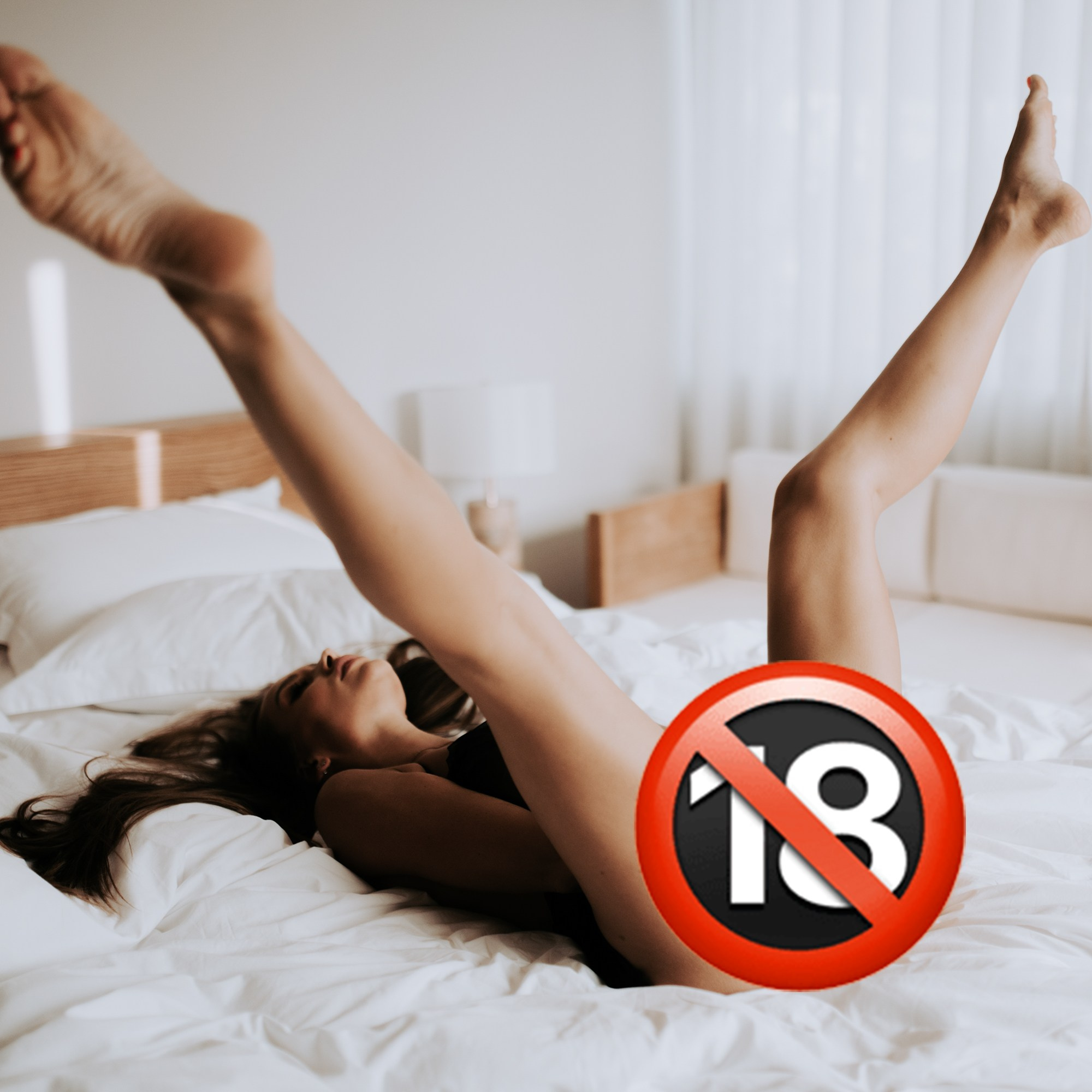 Exclusive. Nude photographer Liss Zharikova