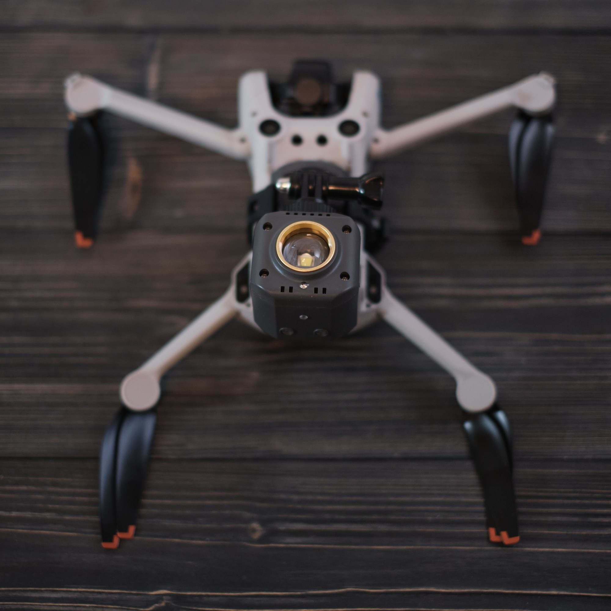 Фонарь на дрон. Фотограф Константин Шамин