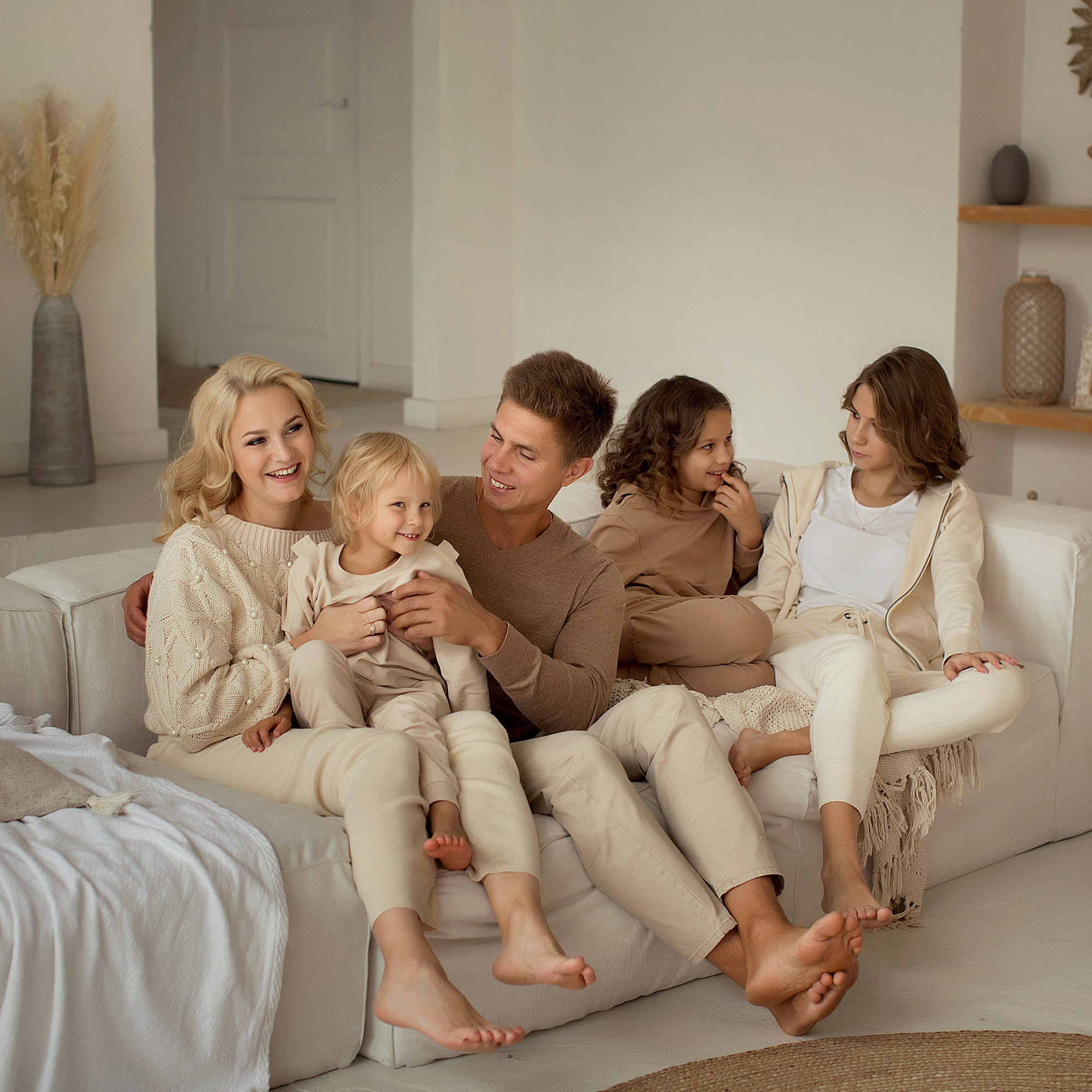 Семейная фотосессия в студии. Tatyana Nadezhdina Family photographer