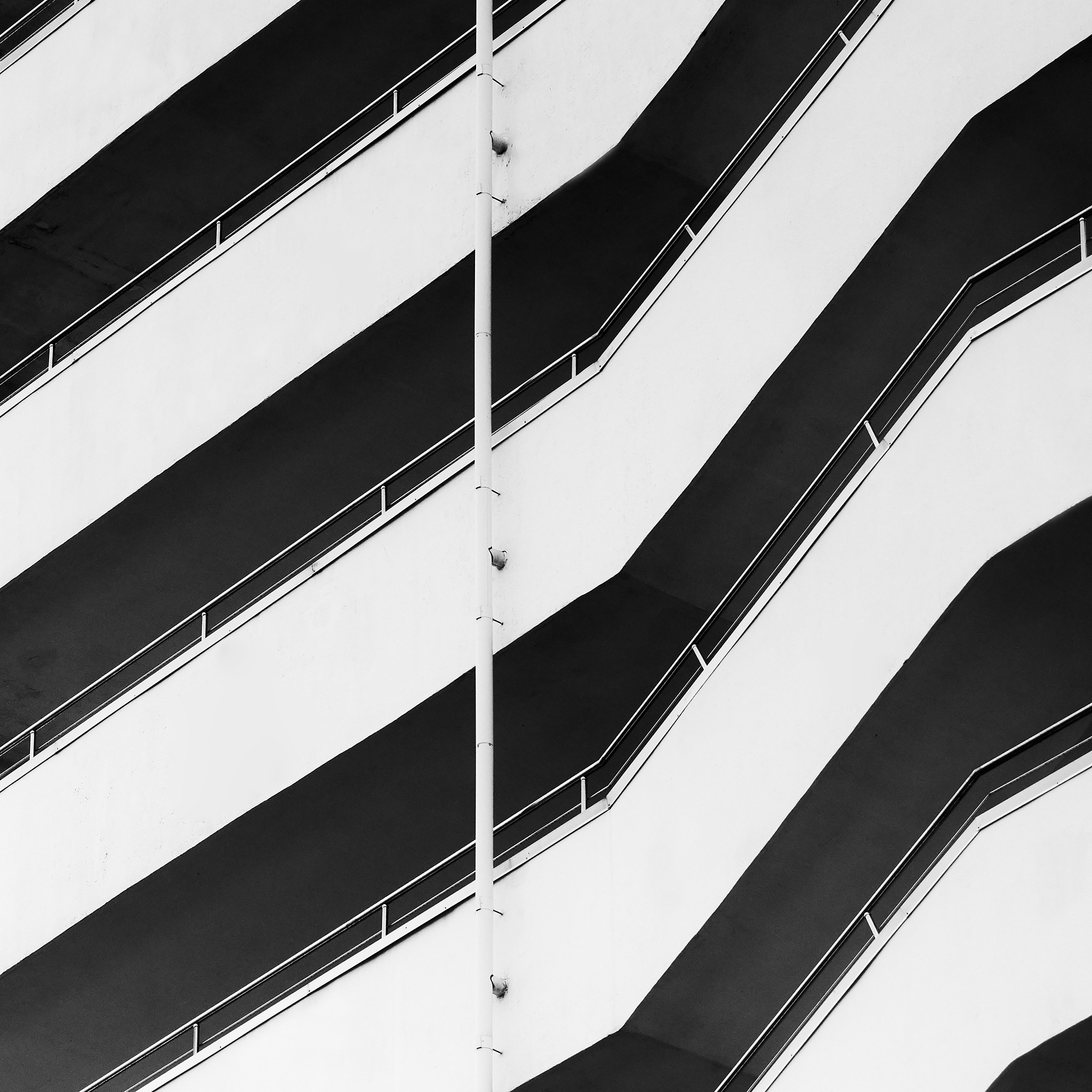 Работы, на дереве, холсте, стекле, которые можно приобрести. Яркие фото на Чёрном море