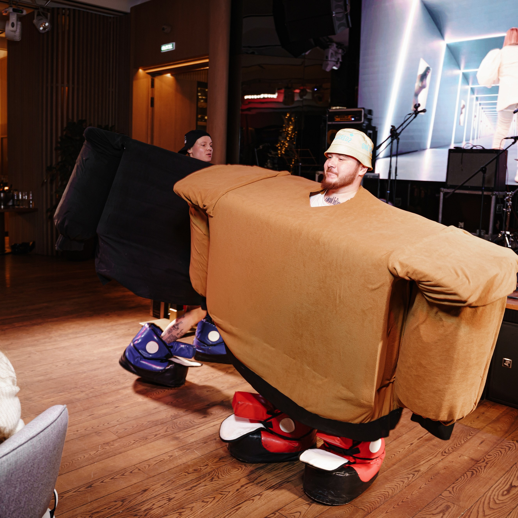 ООО «Вайбс Прод» — развлекаем Богатых людей. Организация мероприятий и видеопродакшн в Москве, по всей России