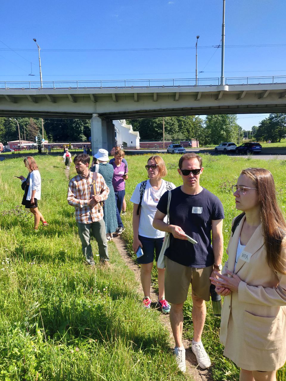 Красненькая антибиеннале 2022 (СПБ)