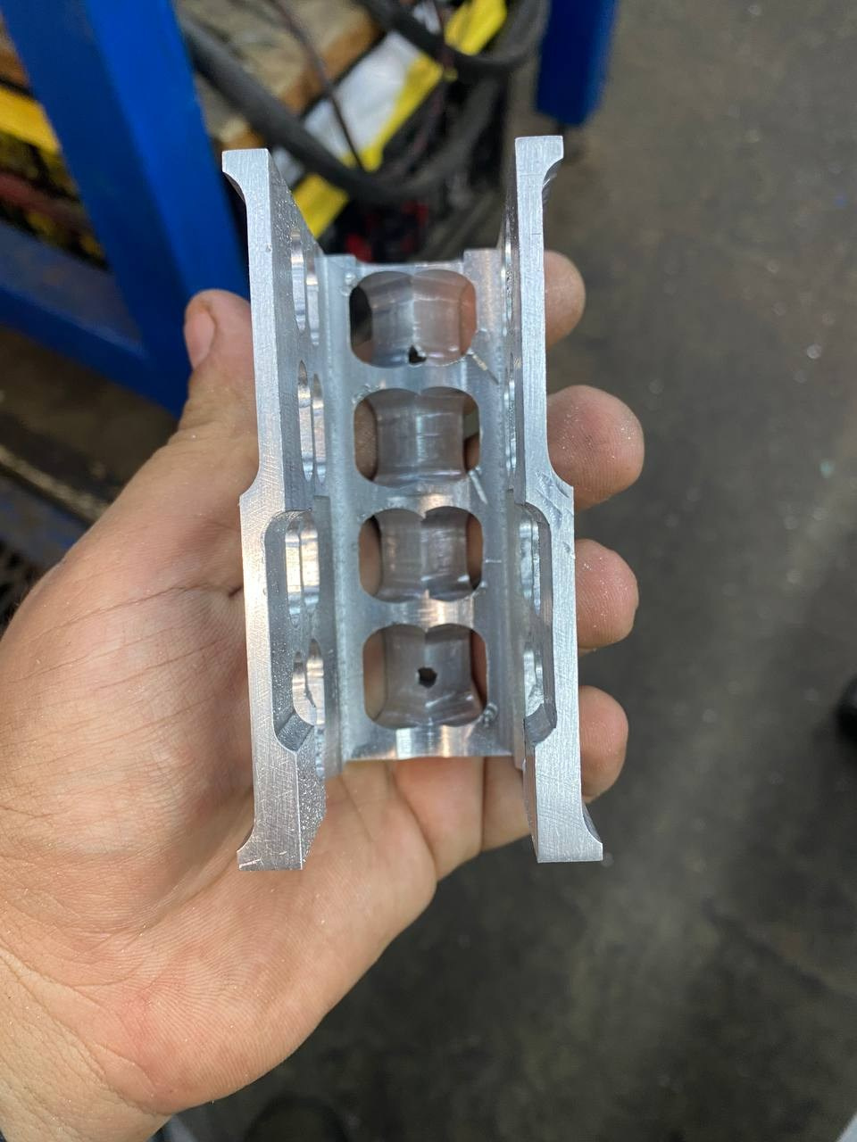 Страйкбольный АС ВАЛ в тюнинге на заказ. Страйкбольная мастерская Бигич Воркшоп