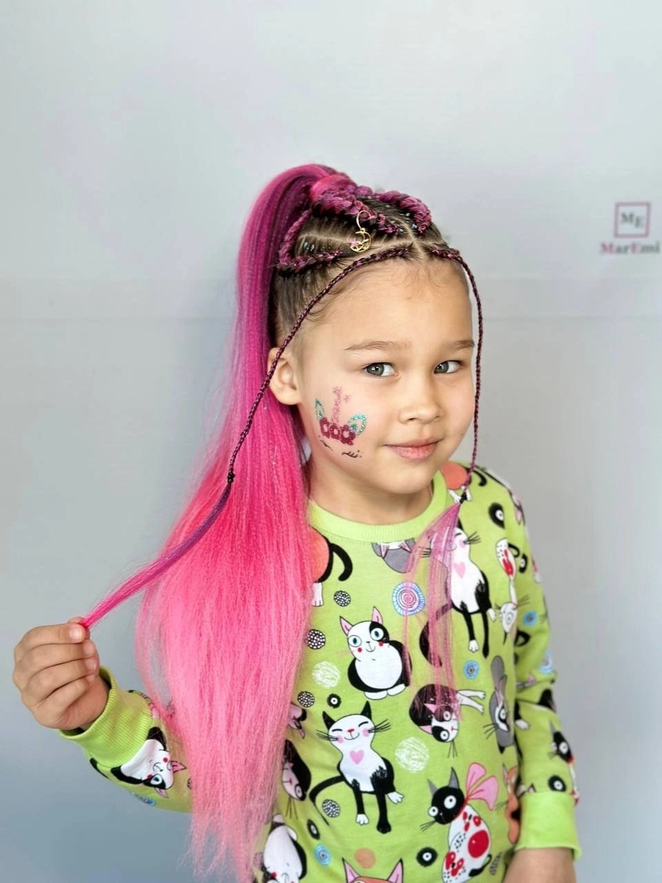 Плетение афрокос, дред, брейдов