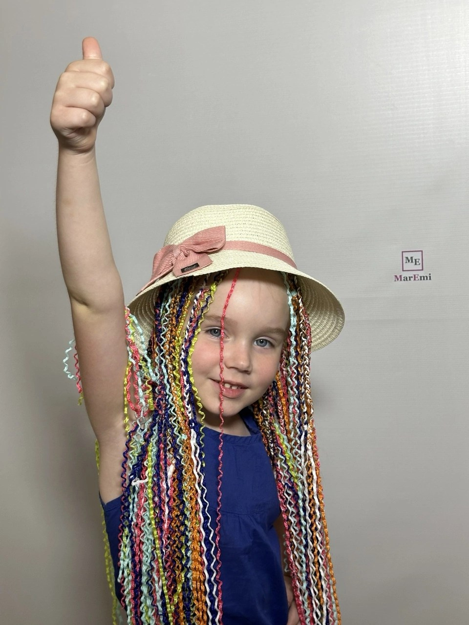 Плетение афрокос, дред, брейдов