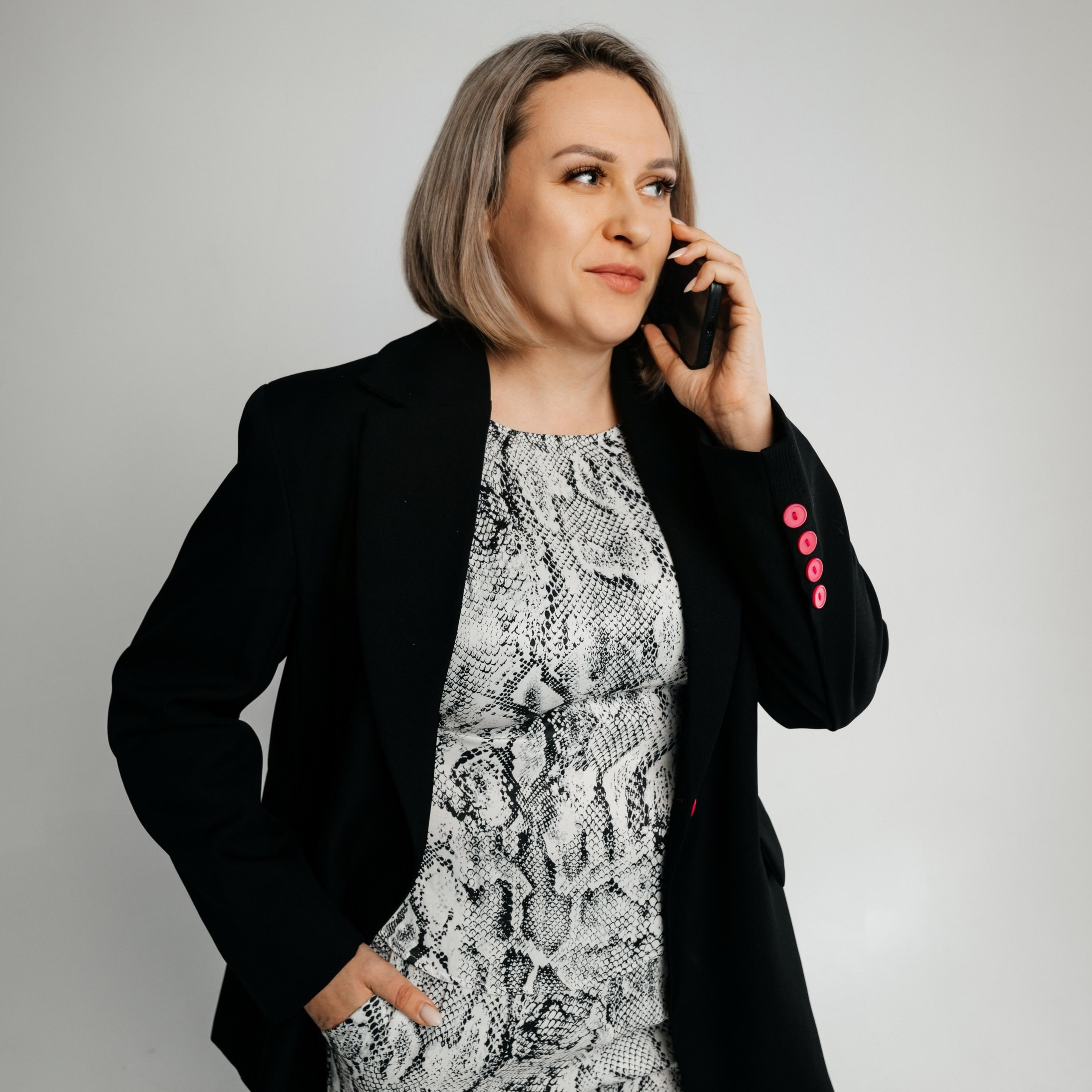 Контакты ведущей Ирины Гумеровой. Ведущая праздников и мероприятий Ирина Гумерова