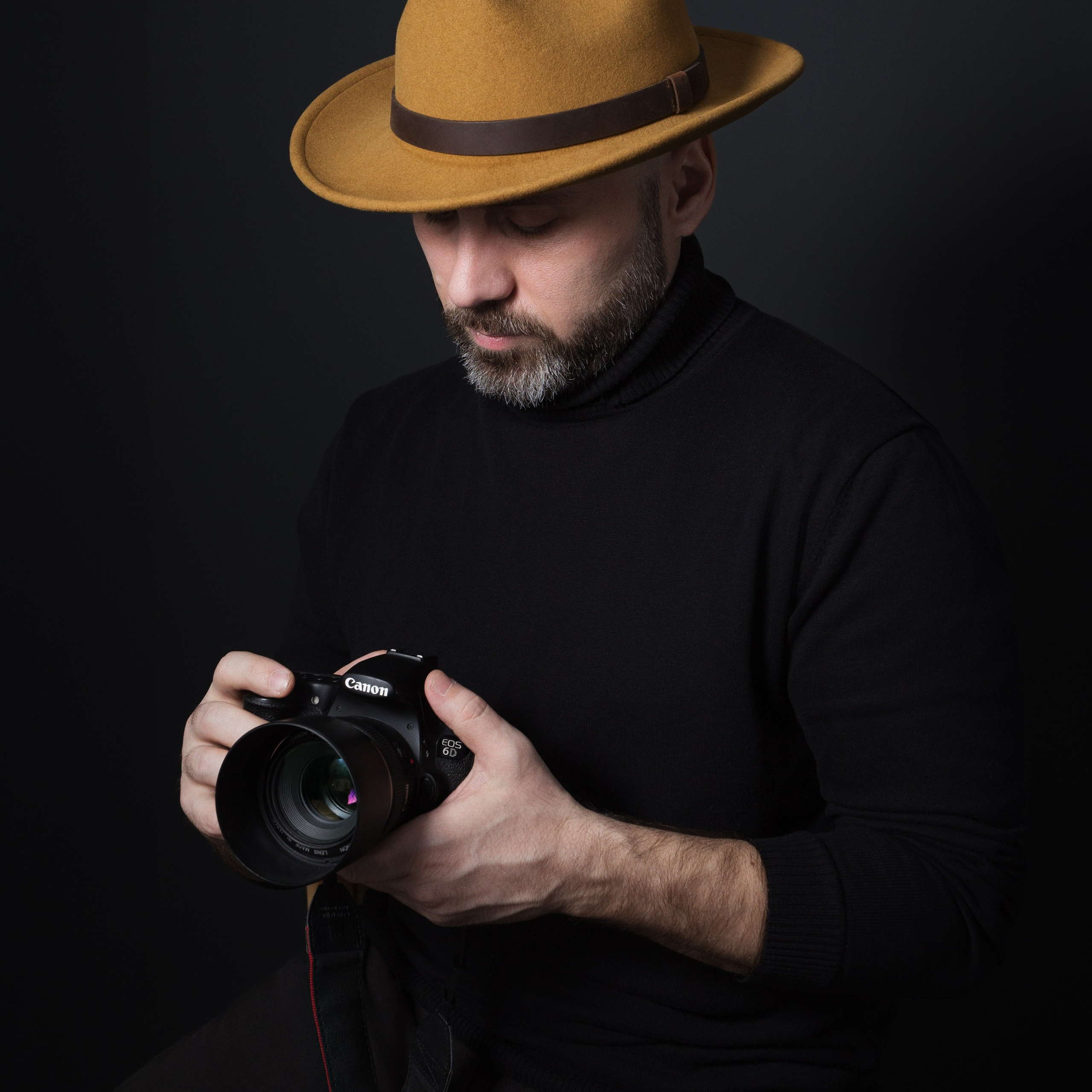 Интерьерный фотограф и ретушер Денис Антропов