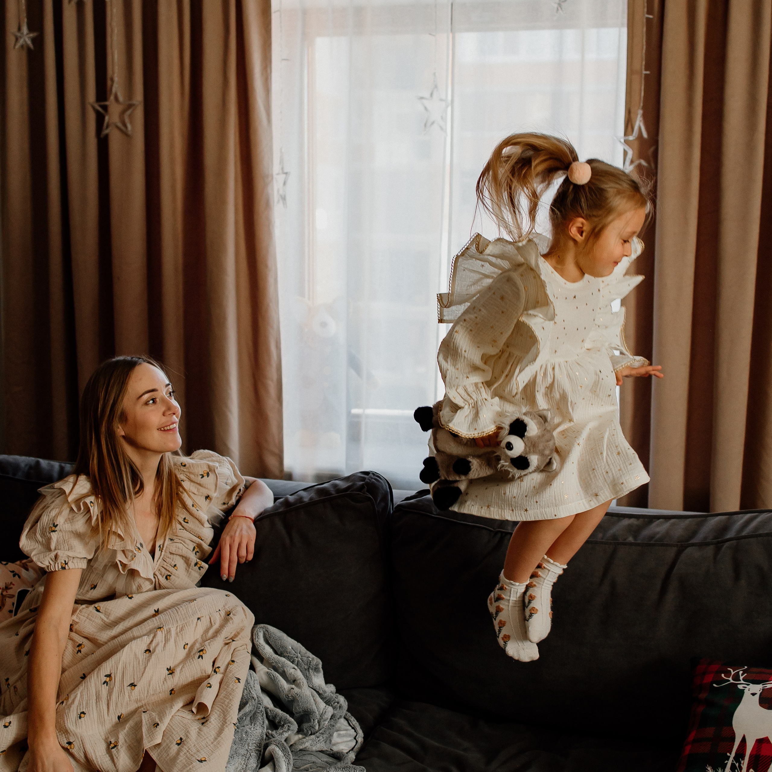 Семейная съемка старый прайс, действует до 7 октября. Фотограф Авилова Дарья ● Тюмень● Съемка больших семей ●Архив поколений