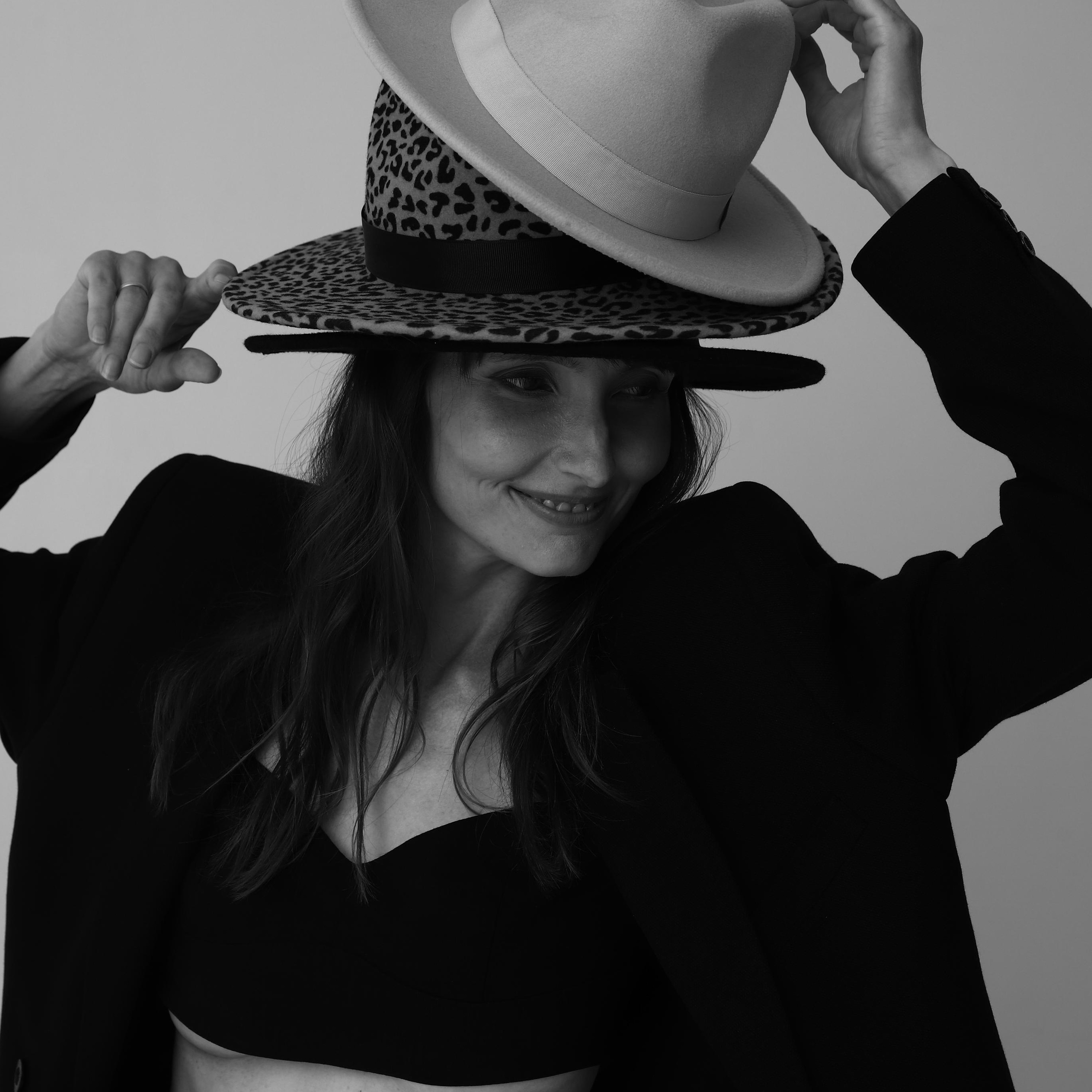 Контакты. Загородная фотостудия и арт-пространство The Soul Dacha в Тюмени