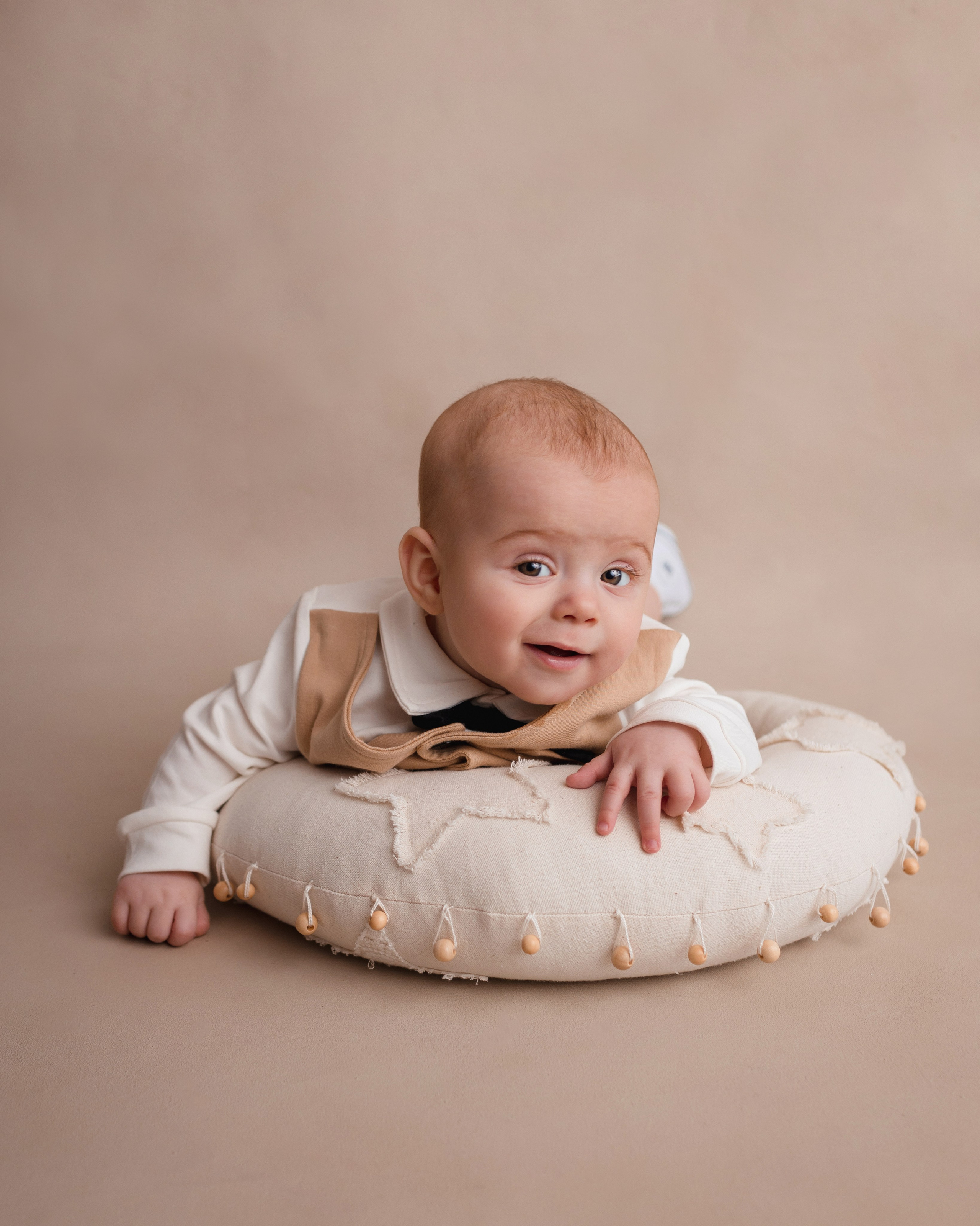 Малыши от 5 мес — 2 лет минимализм. Newborn Фотограф в Твери