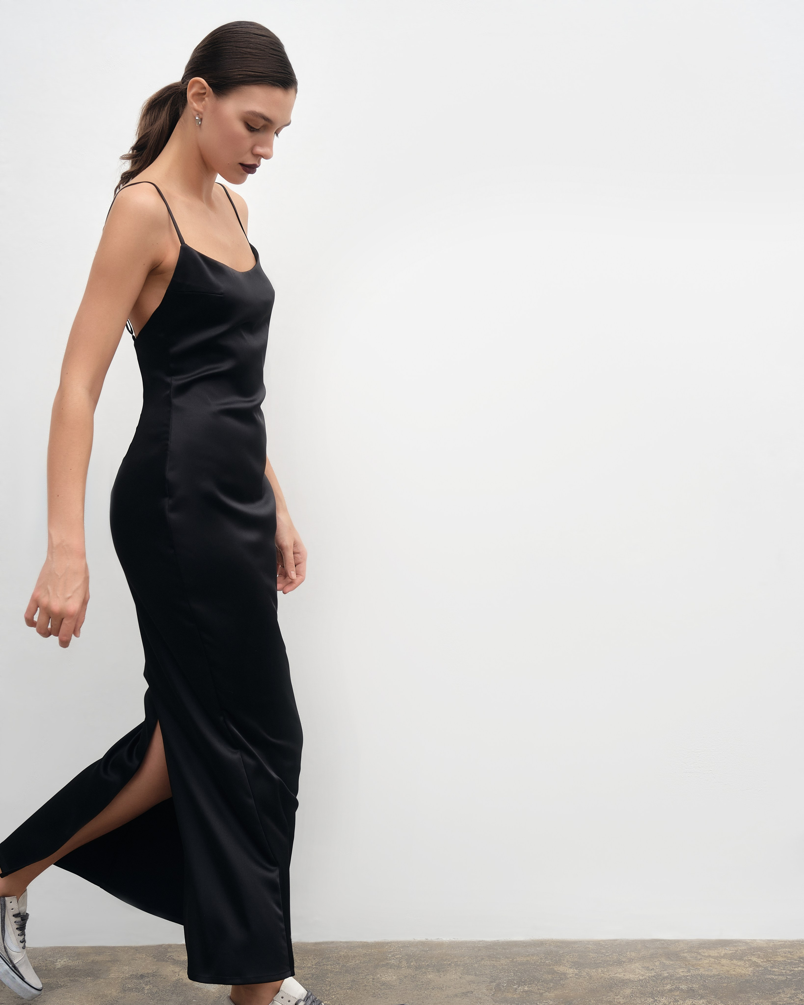 Retoucher. Post-production servis