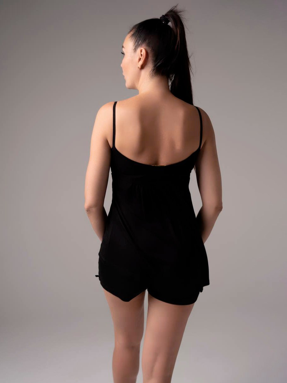 Коллекции подчеркивают сущность неподвластных времени силуэтов и изысканной непринужденности. PIKANTO — бренд женской одежды