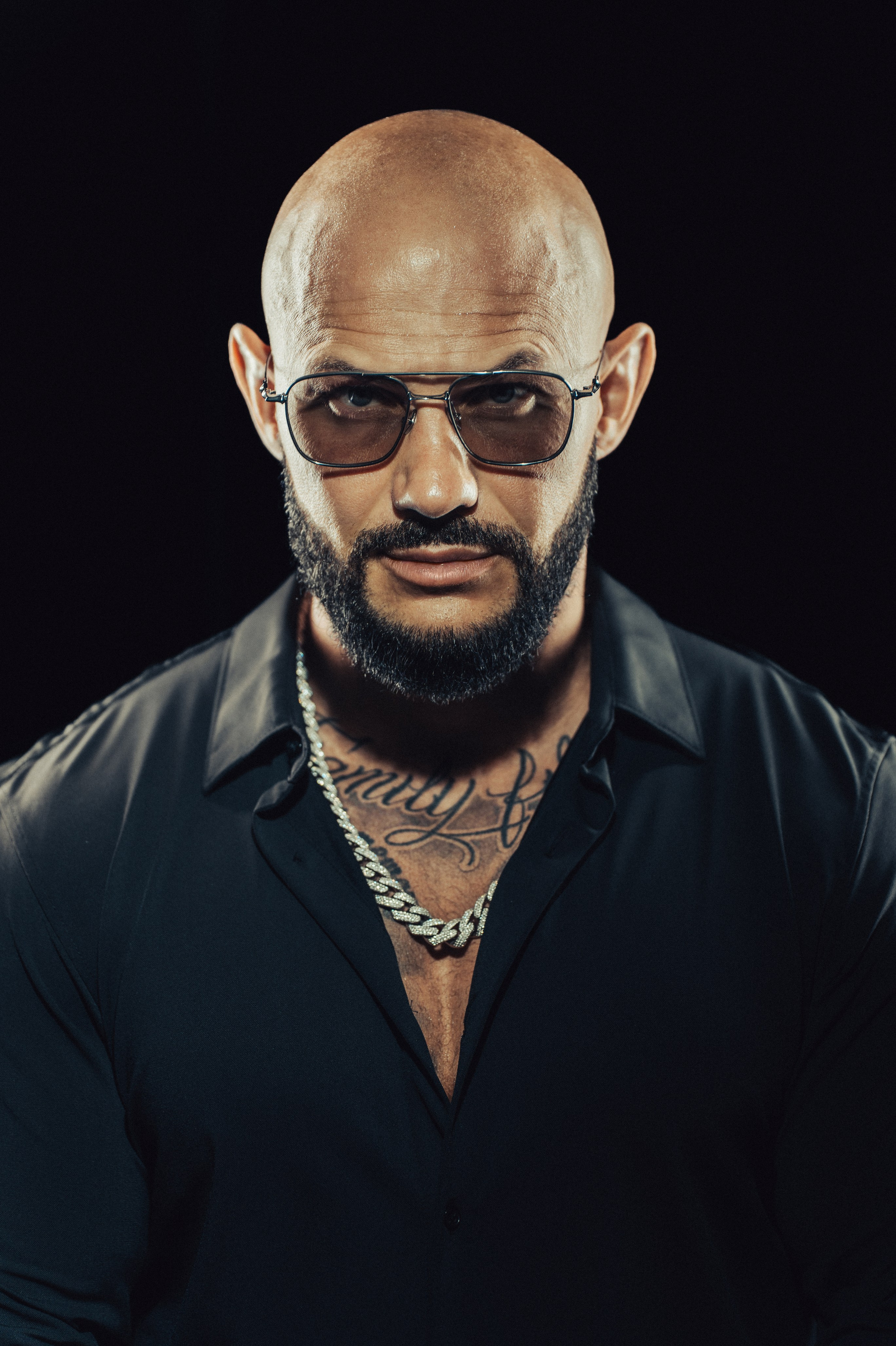 Portrait photographer Moscow, UAE, Oleg Koshmarov