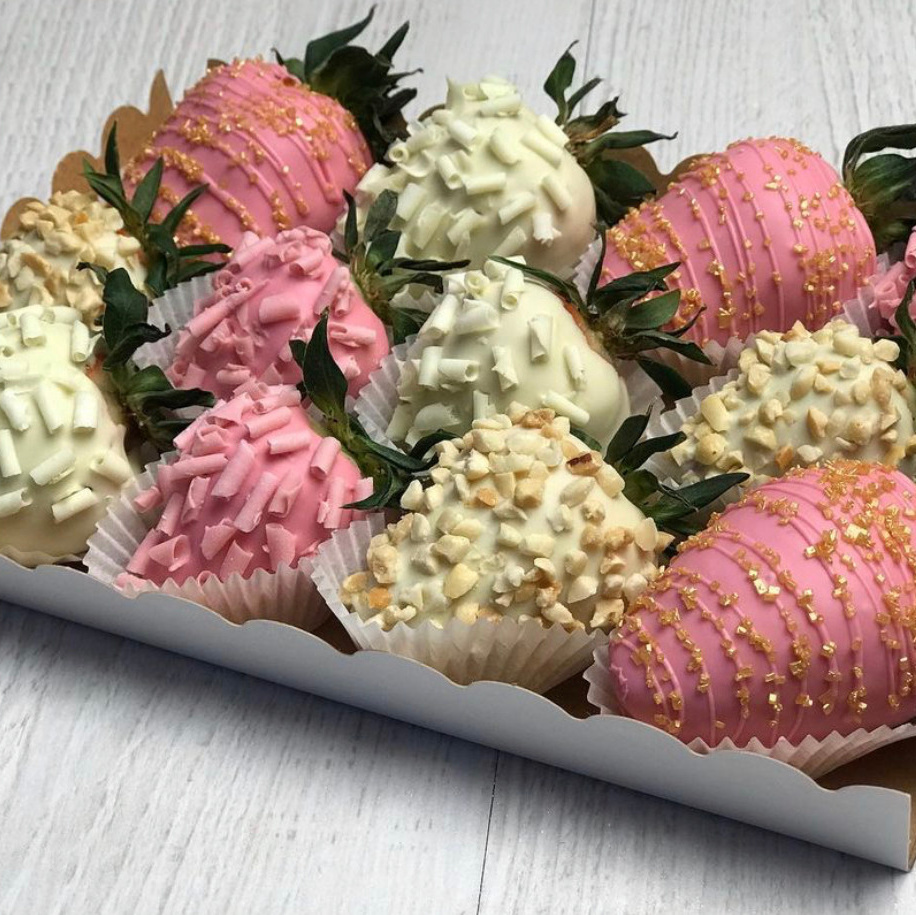 Наборы из клубники в шоколаде Сургут. Клубника в шоколаде в Сургуте