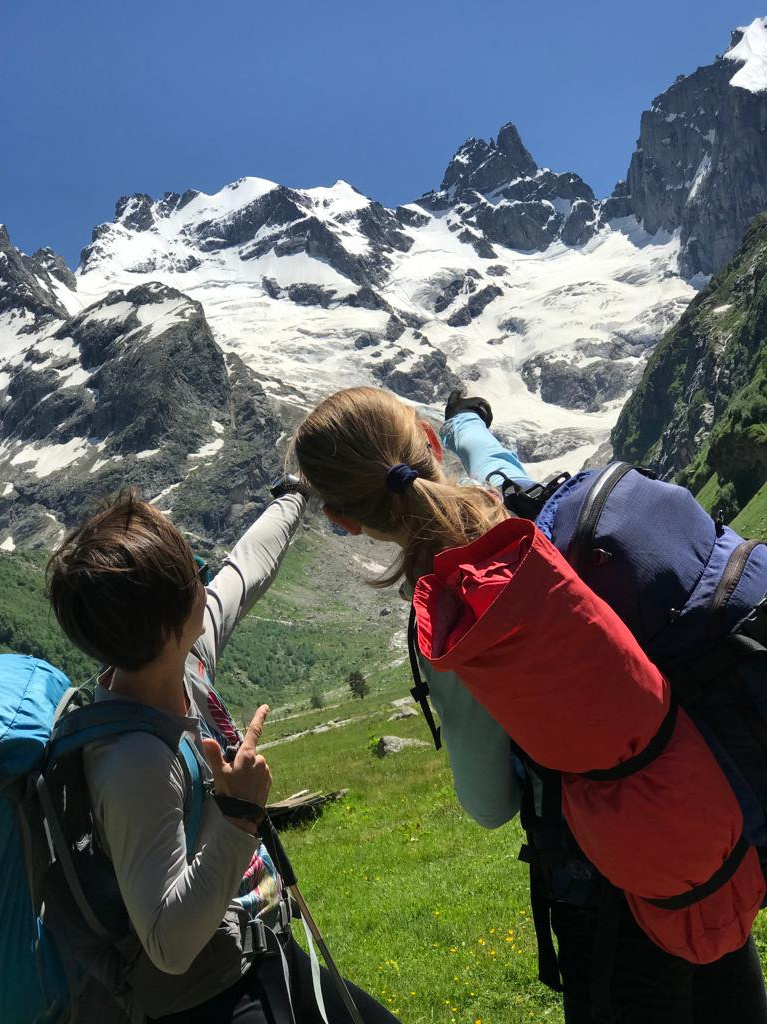 Женская тройка прошла маршрут 5Б на Далар в Узунколе. “Steel Angel”: women’s climbing award