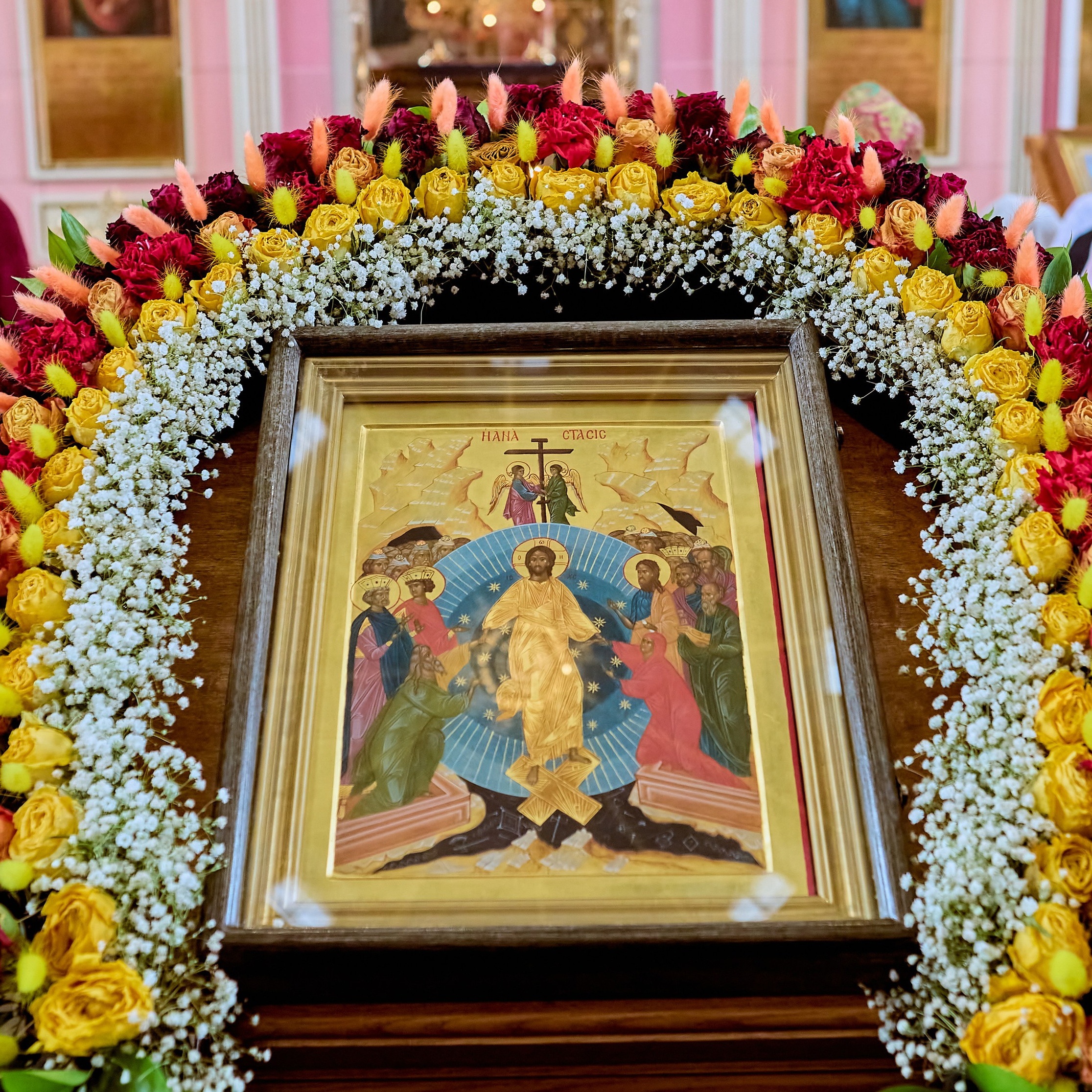 Пасхальное Богослужение г Дзержинск в храме Преподобного Серафима Саровского. Православный фотограф Николай Голованов, фотограф Крещения и Венчания