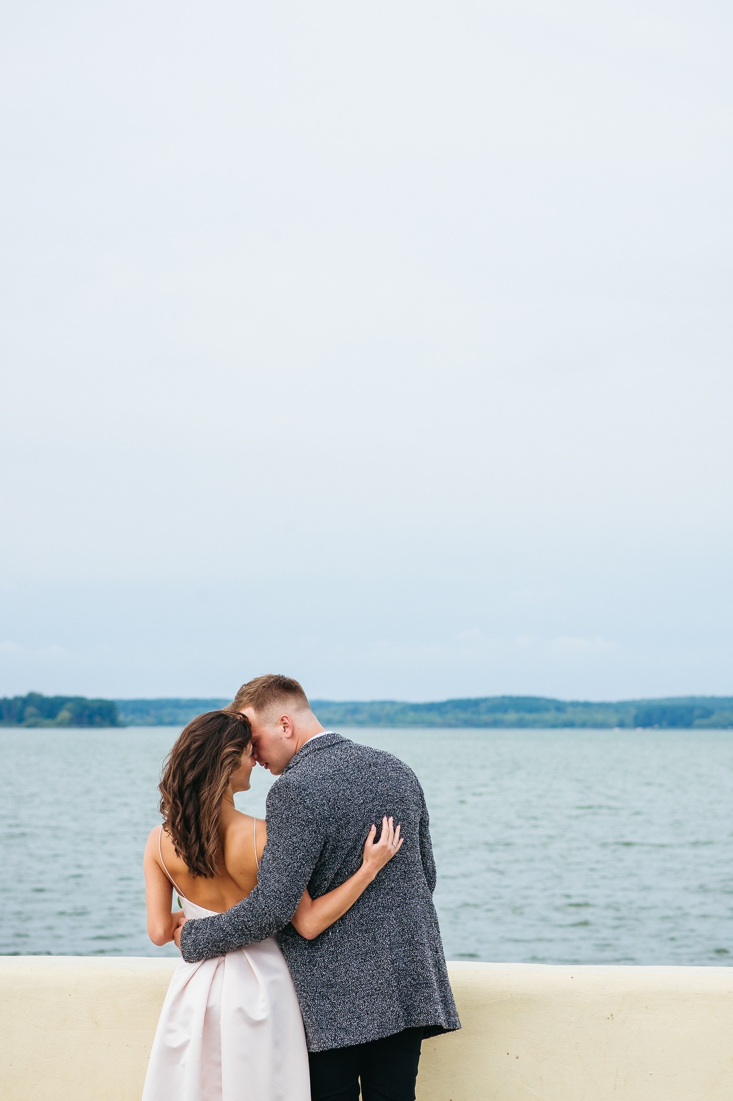 Топ открытых локаций Минска для свадебной прогулки. Свадебный и портретный фотограф в Минске Наташа Каракулова