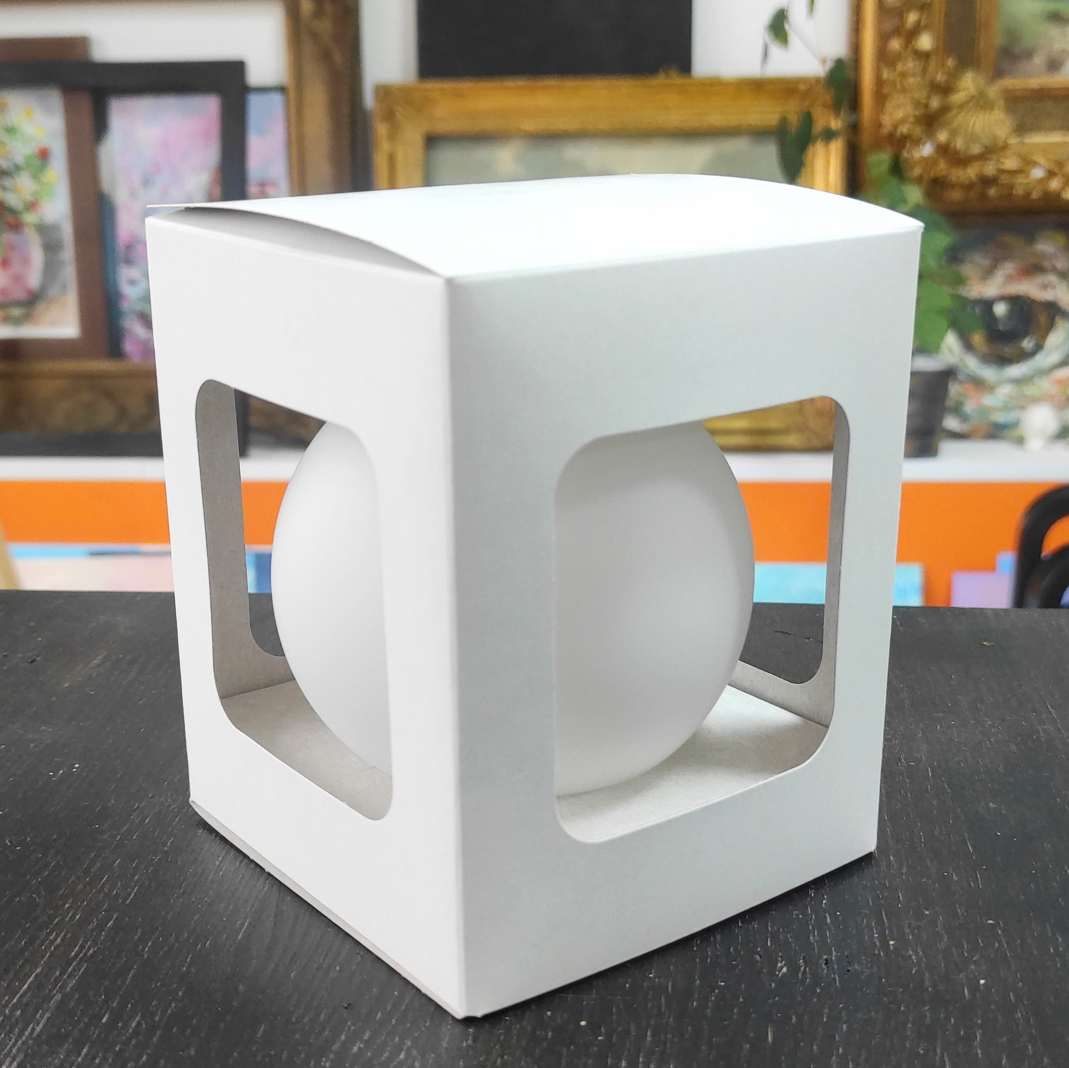 Елочный шар с росписью-Ваш лучший подарок на Новый Год. Арт-вечеринки и мастер-классы в Москве для взрослых и детей