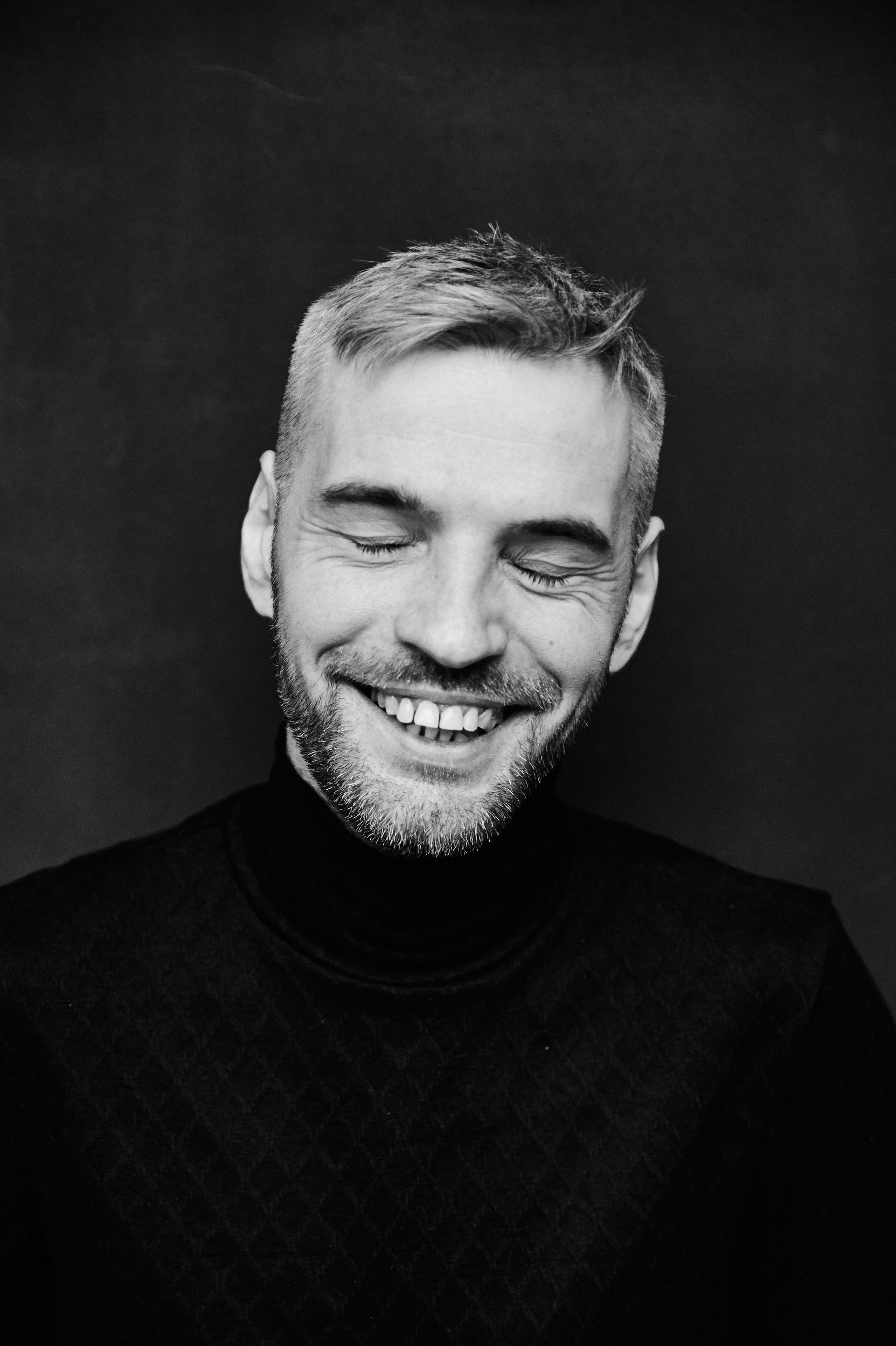 Контакты. Свадебный фотограф в Москве Дмитрий Левин