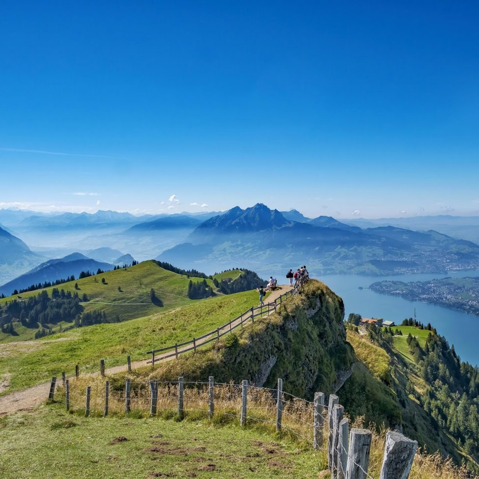 PLACES FOR PHOTOS. Photographer in Interlaken area