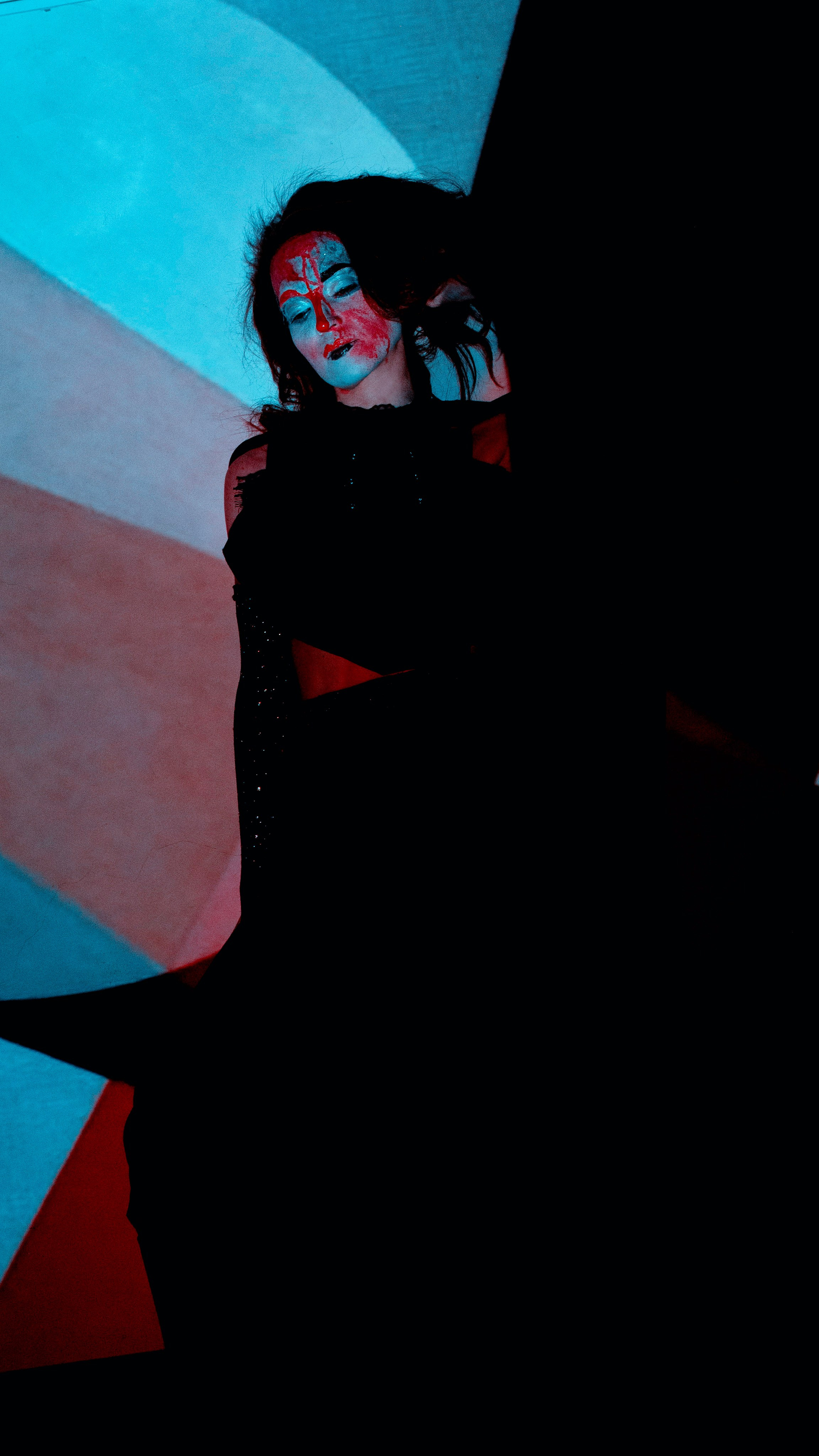 LUMINOUS SCORE. Yulia Yurchevskaya | Art Director & Visual Visionary
