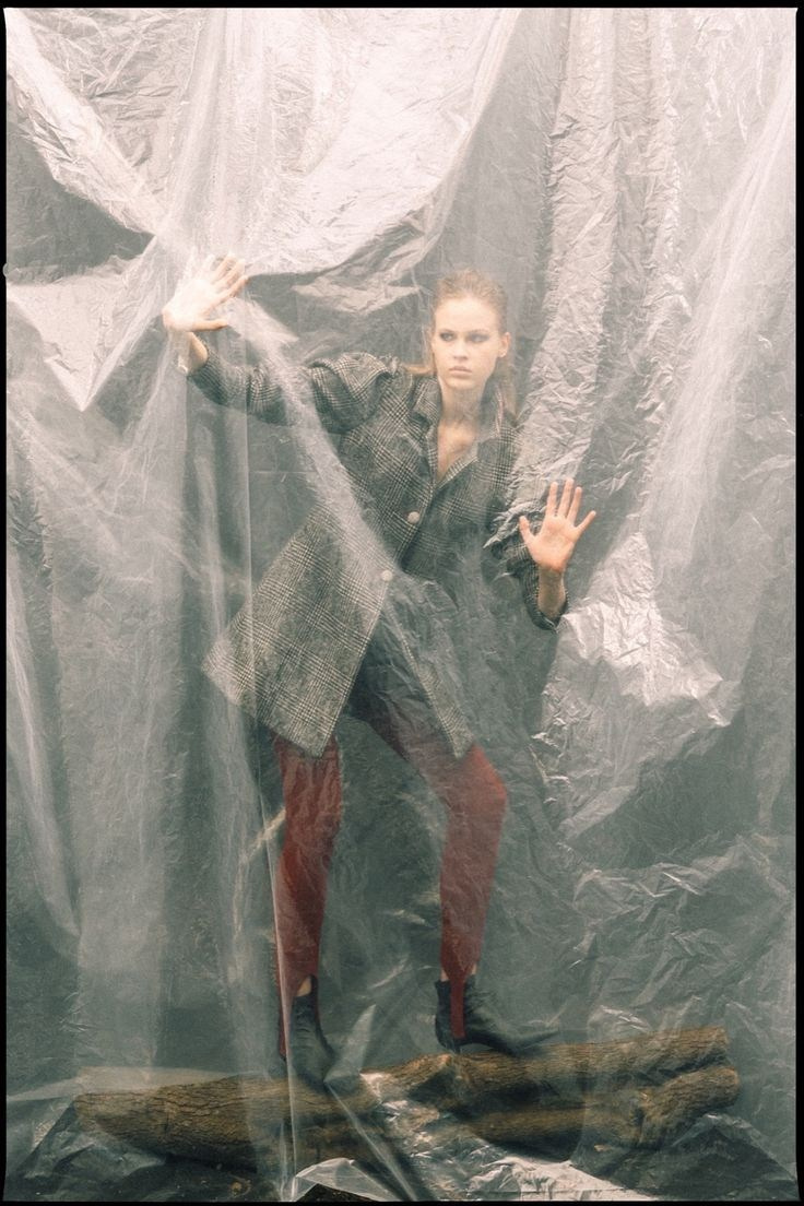 Пример с полиэтиленовым фоном 