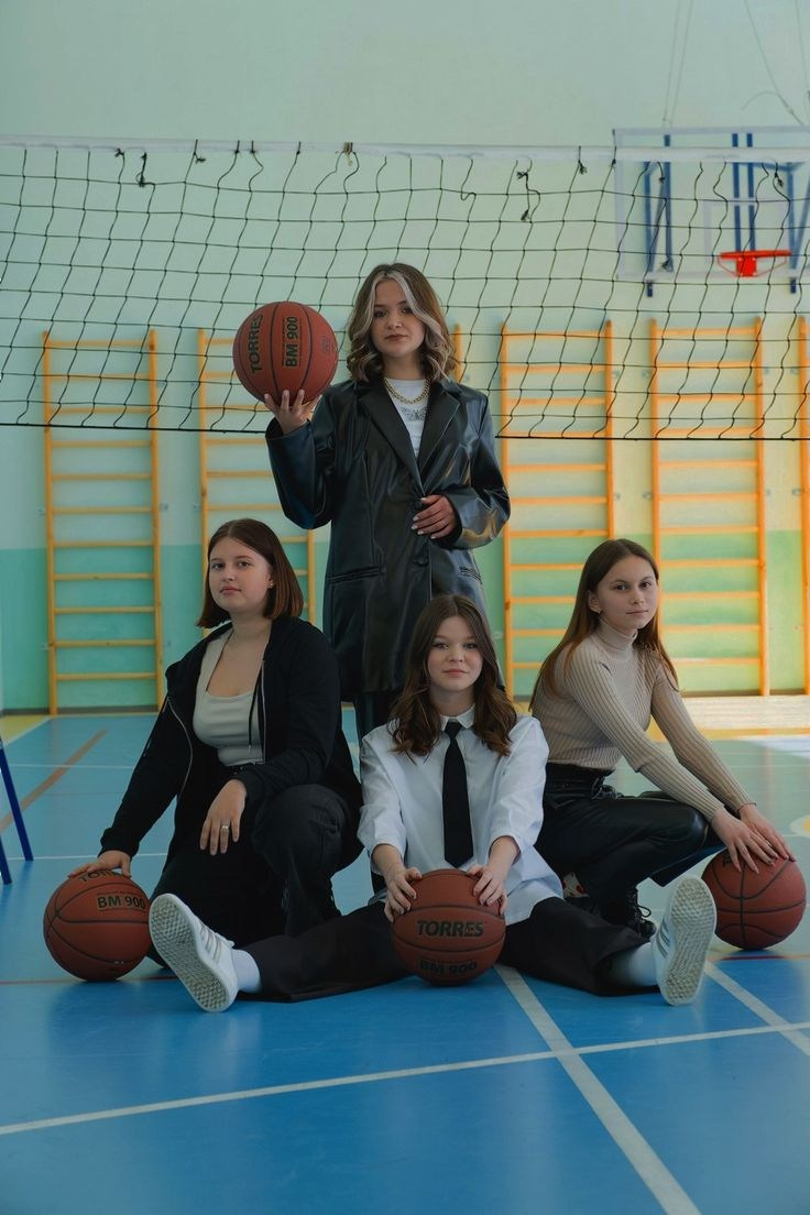 ПОЗИРОВАНИЕ выпускной класс