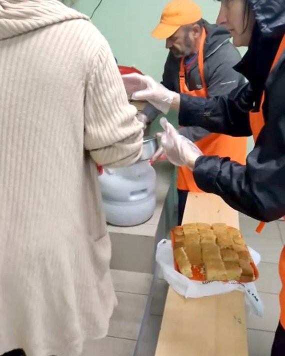 Общежитие временного размещения, Мариуполь, осень 2024. Пища для Жизни