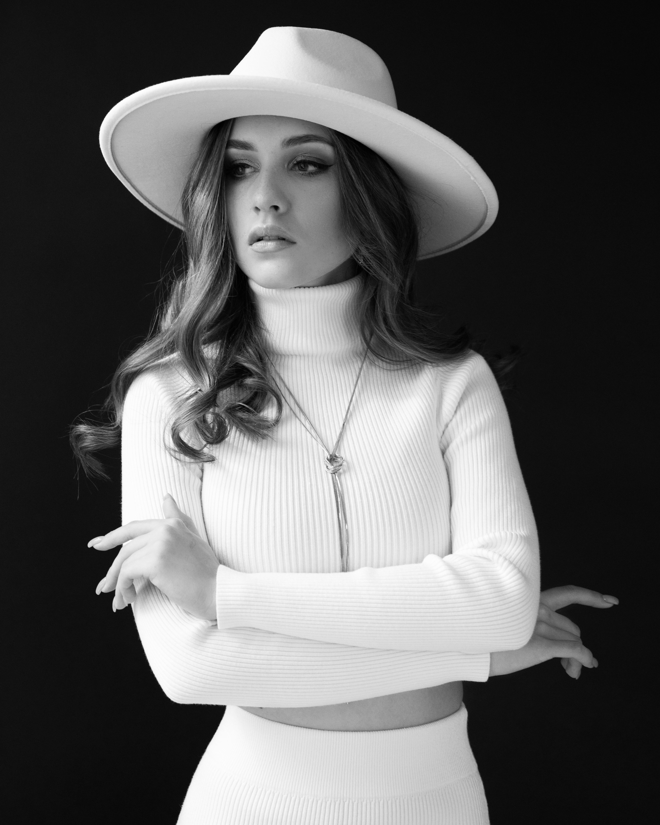 Пакеты услуг. Алина Полонейчик, фотограф в Москве в стиле минимализм