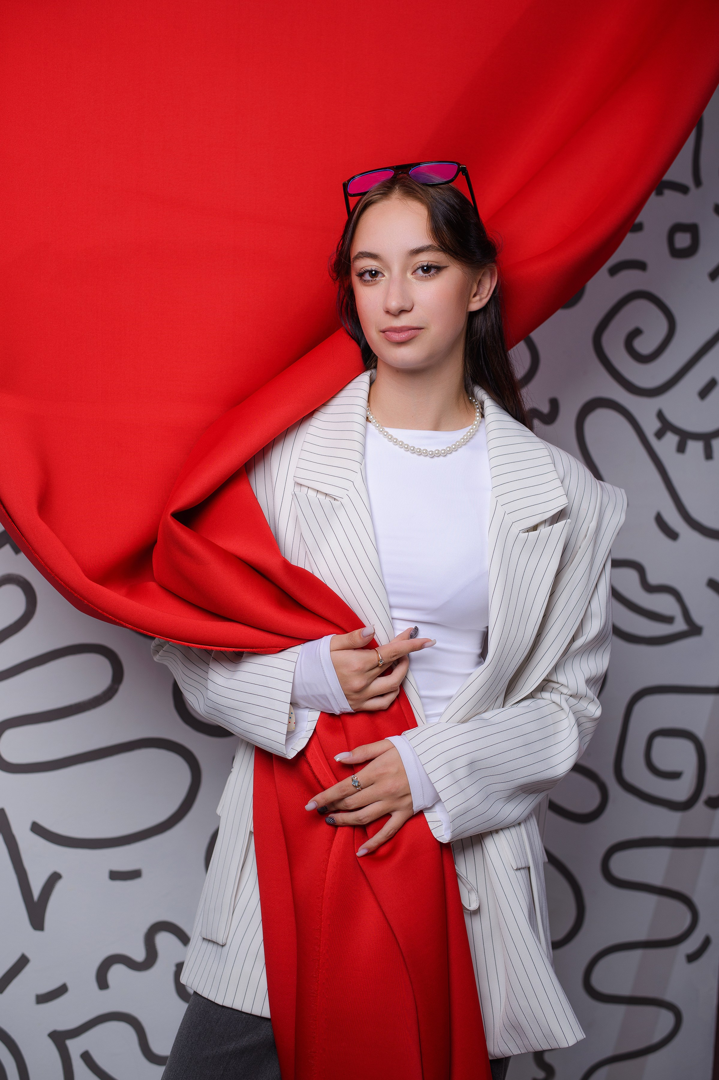 Студия школьный фотографии в Самородке + рекомендации. АРТИКУЛ. Выпускные альбомы Нижний Тагил