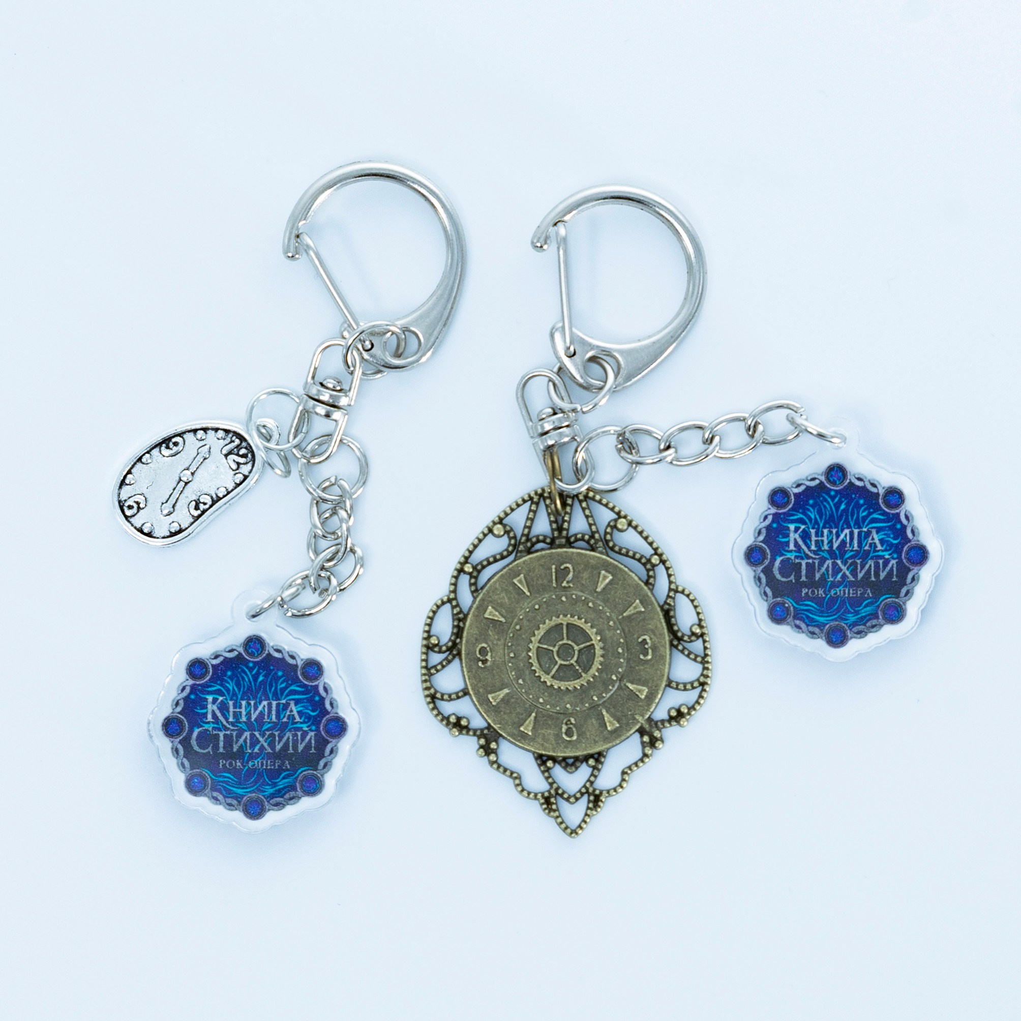 Мерч «Книга стихий». Фотограф Виктор Степанов