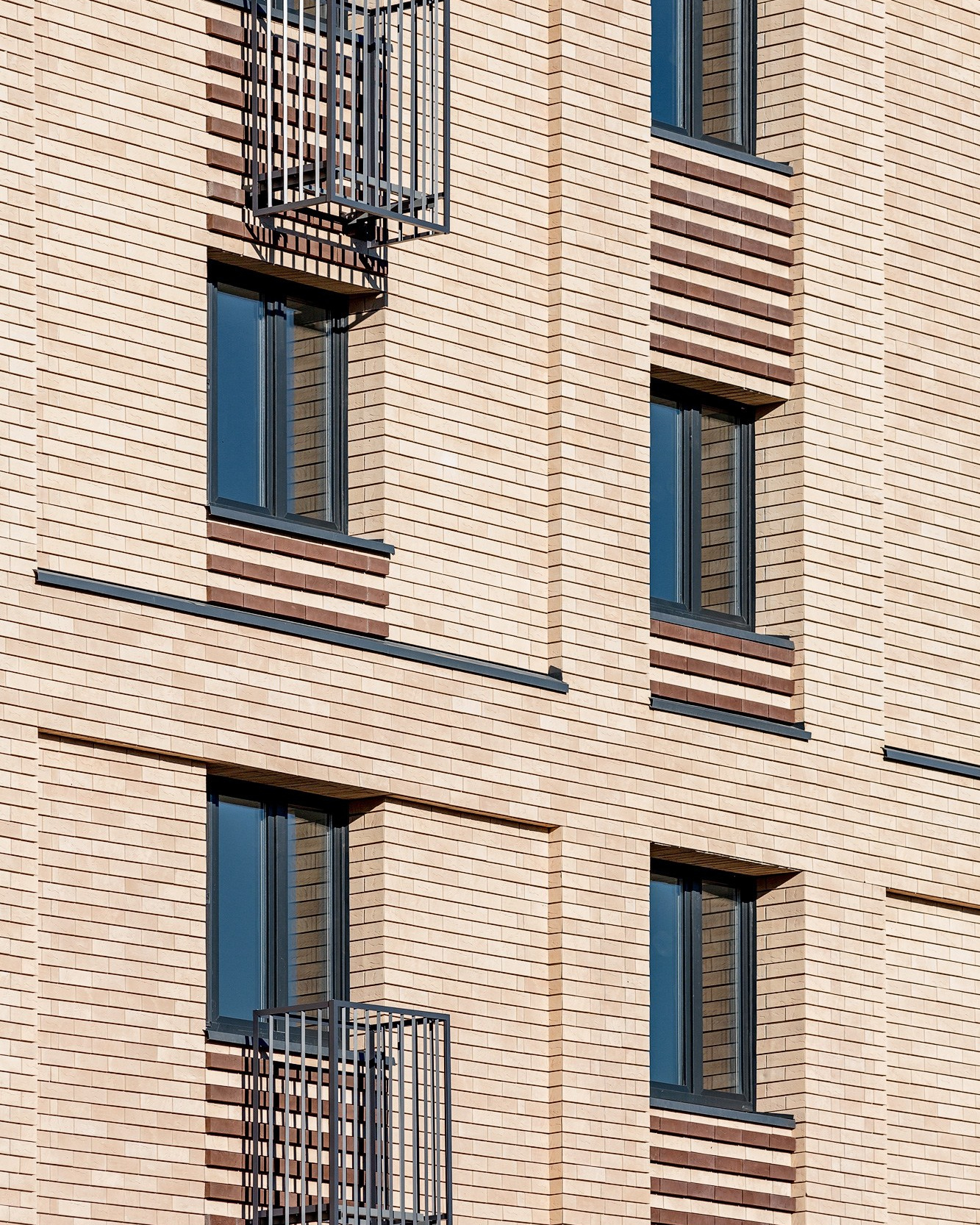 Индивидуальные фасадные решения