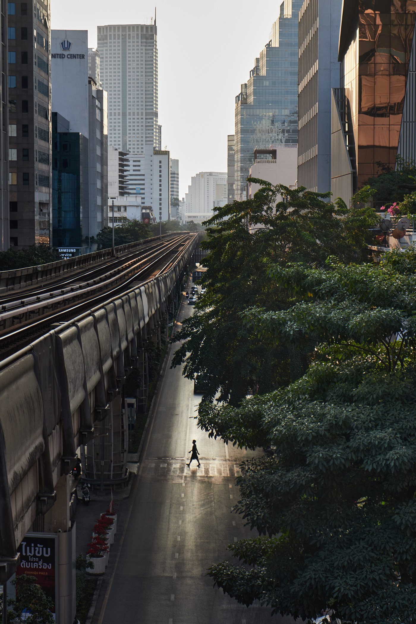 Bangkok – Urban Photography Capturing Life in Thailand’s Vibrant Capital