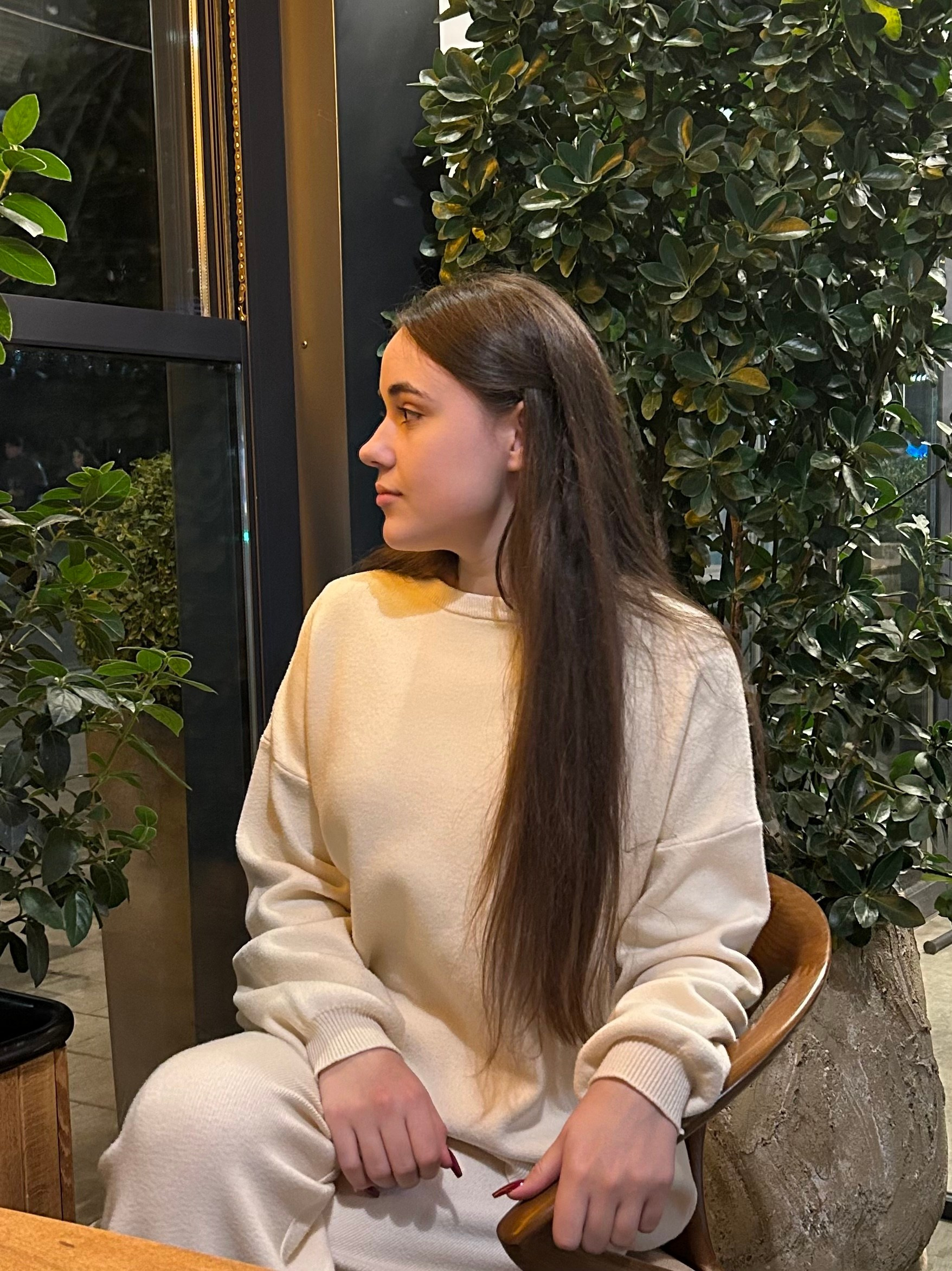 Контакты. Airy Vance