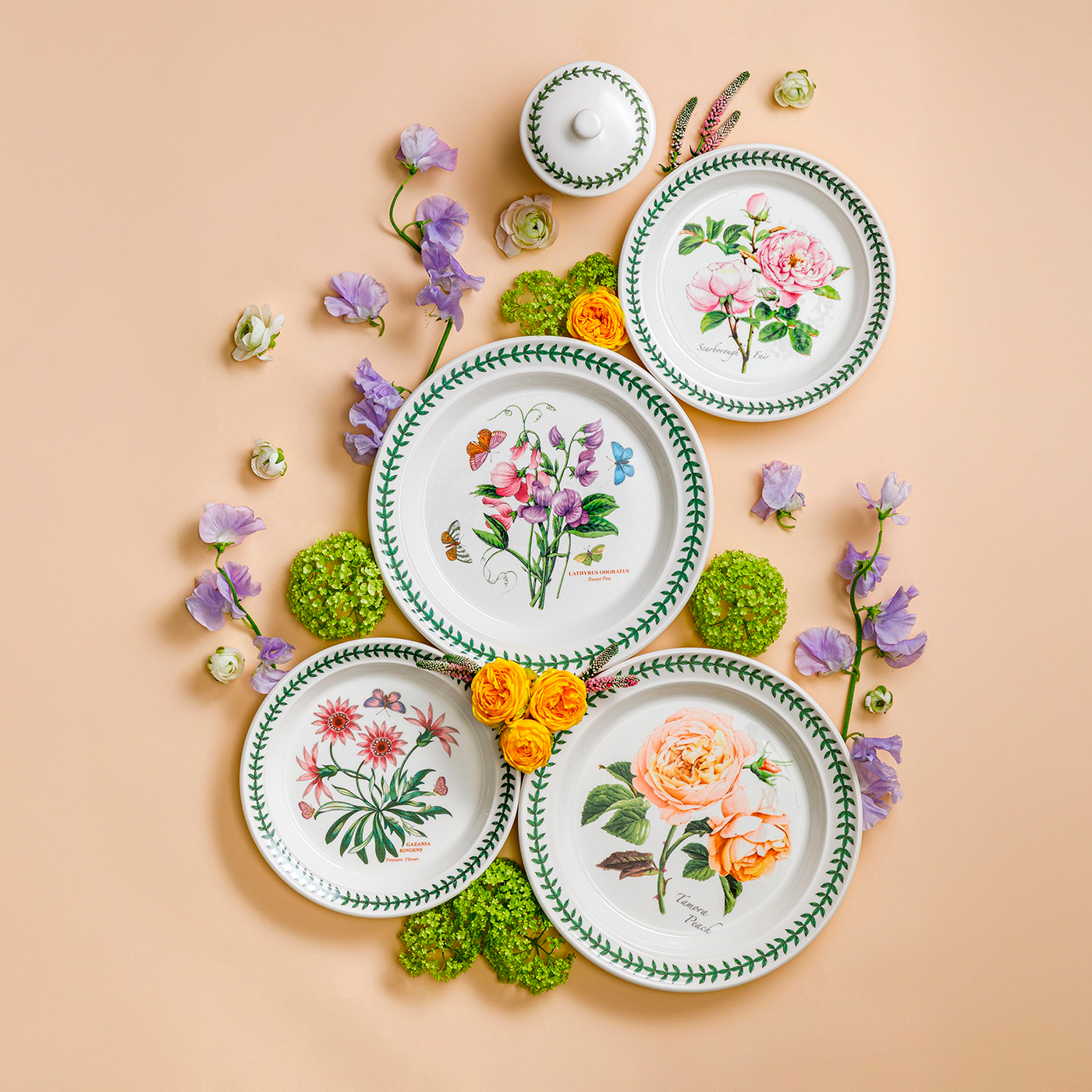 Сет-дизайн и Арт-дирекшн Ольга Луговая