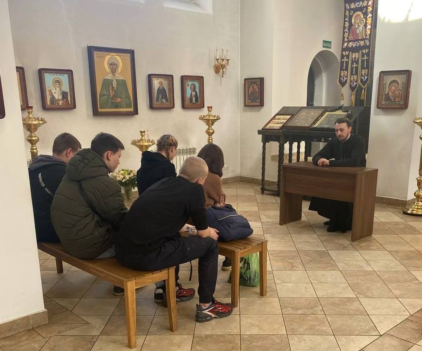 Священник встретился с трудными подростками. Северное благочиние Саратовской епархии
