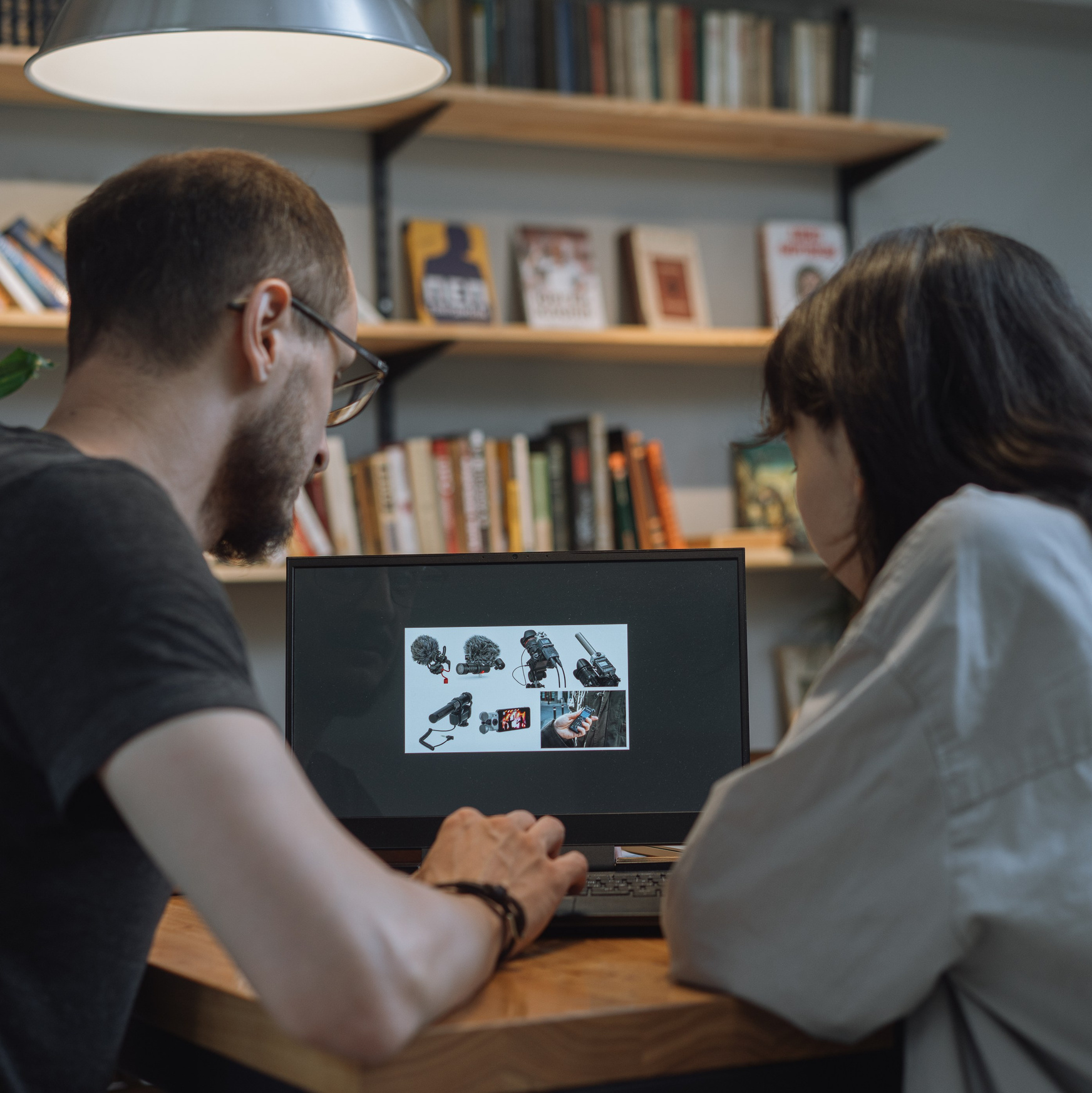 Обучение для фотографов, видеографов, фильммейкеров, режиссёров, художников