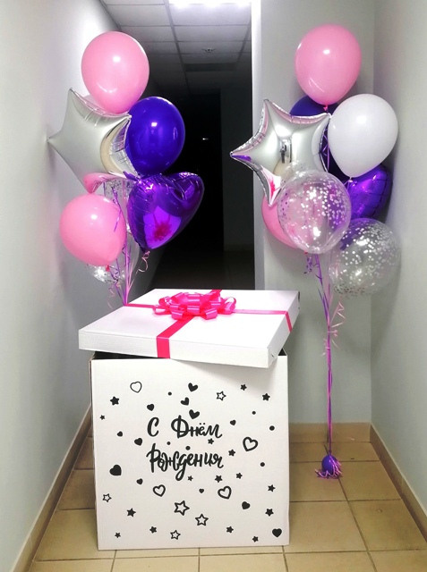 Коробка с шарами. Студия праздничного декора