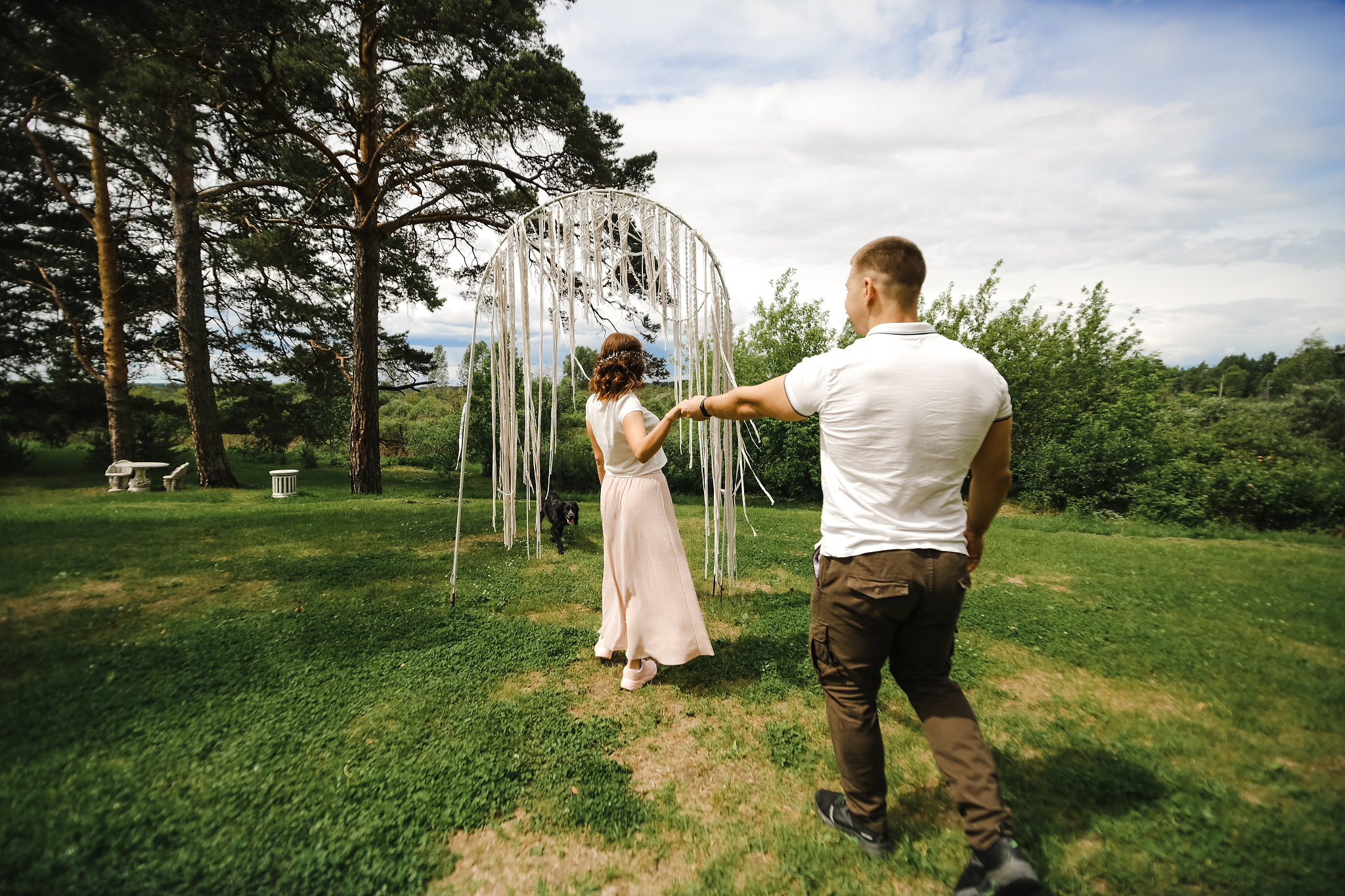 Катя и Вова. Органичность, спаниель и телефонная будка. Фотограф Антон Никандров