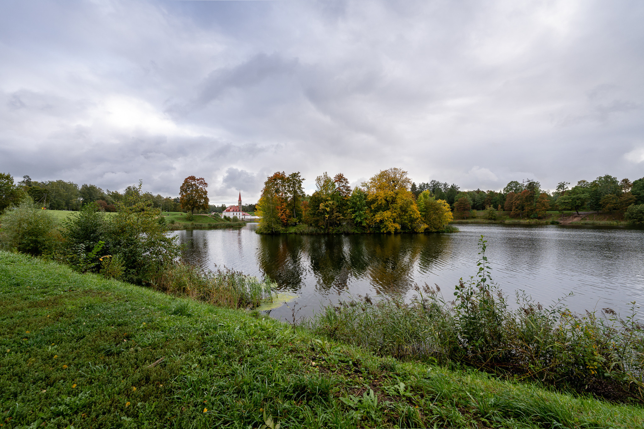 Приоратский парк