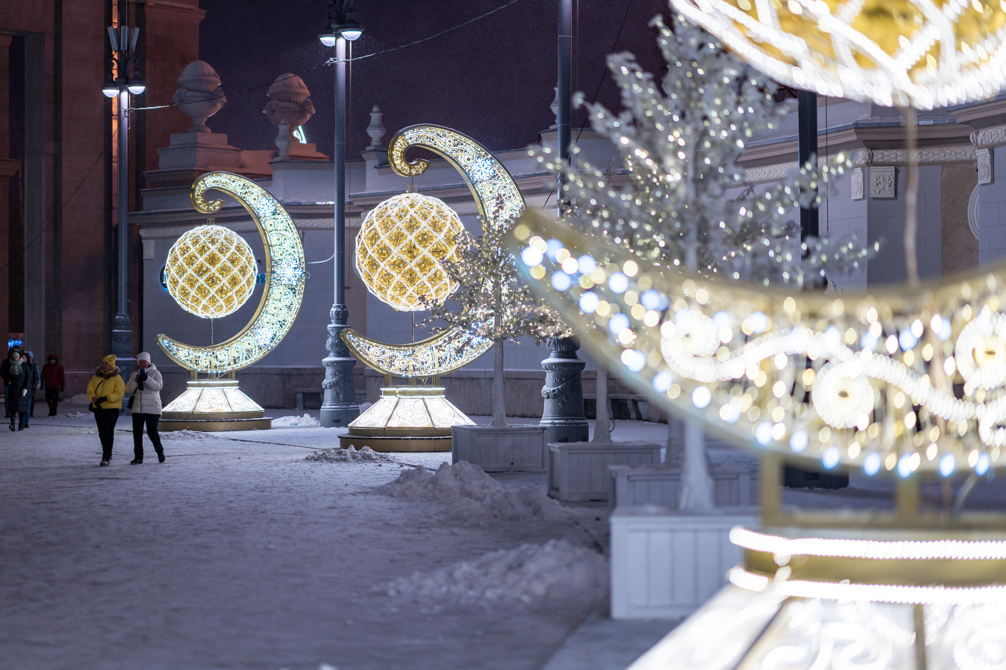 Праздничное украшение ВДНХ на новый год