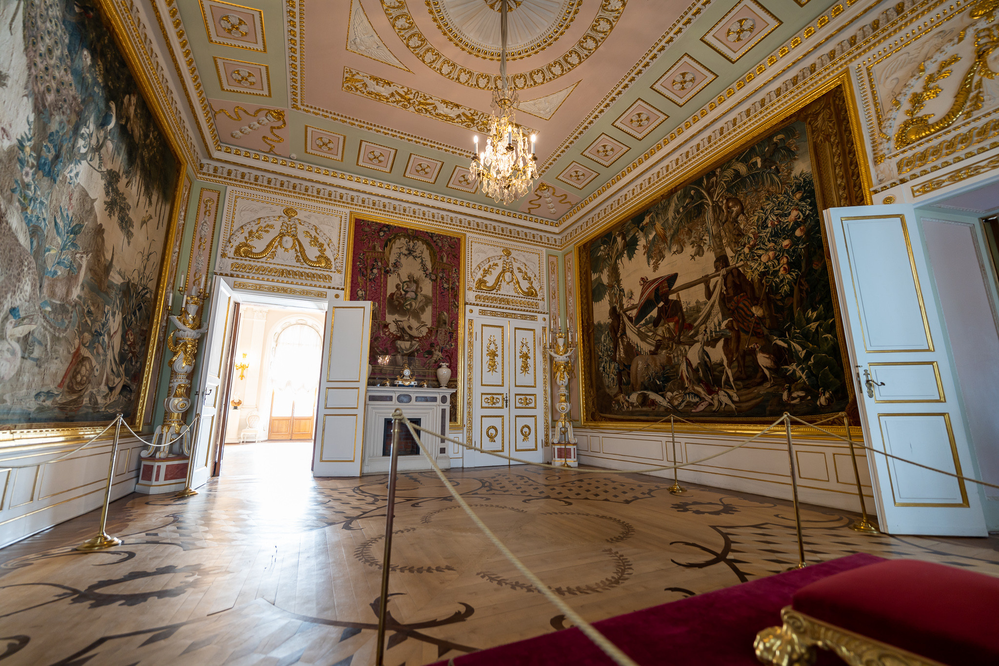 Гобелены в Большом Гатчинском дворце