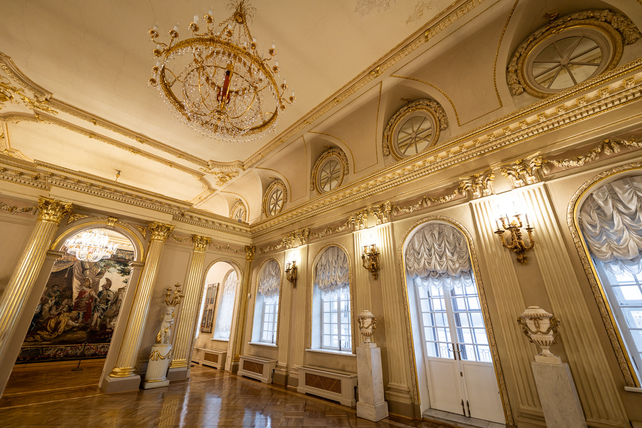 Интерьеры Меньшиковского дворца в Санкт-Петербурге