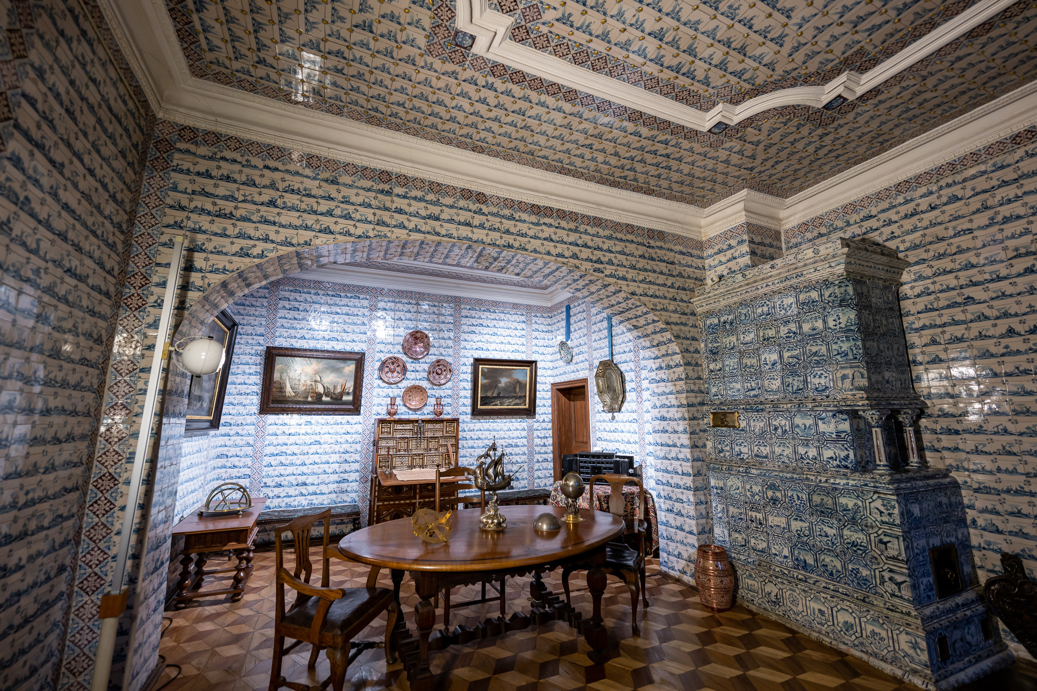 Интерьеры Меньшиковского дворца в Санкт-Петербурге