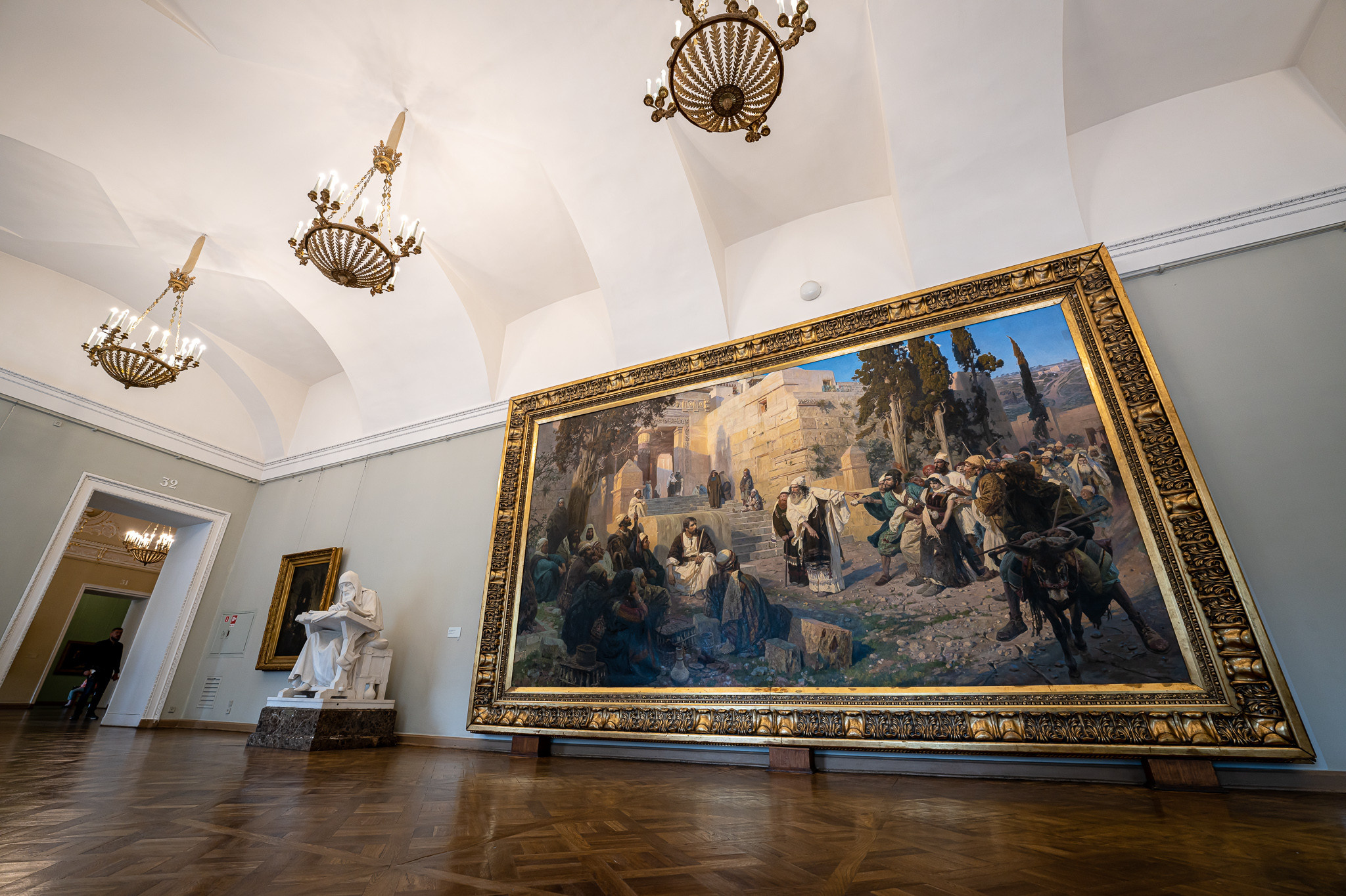 Картина Василия Поленова "Христос и грешница" в Государственном Русском музее в Санкт-Петербурге