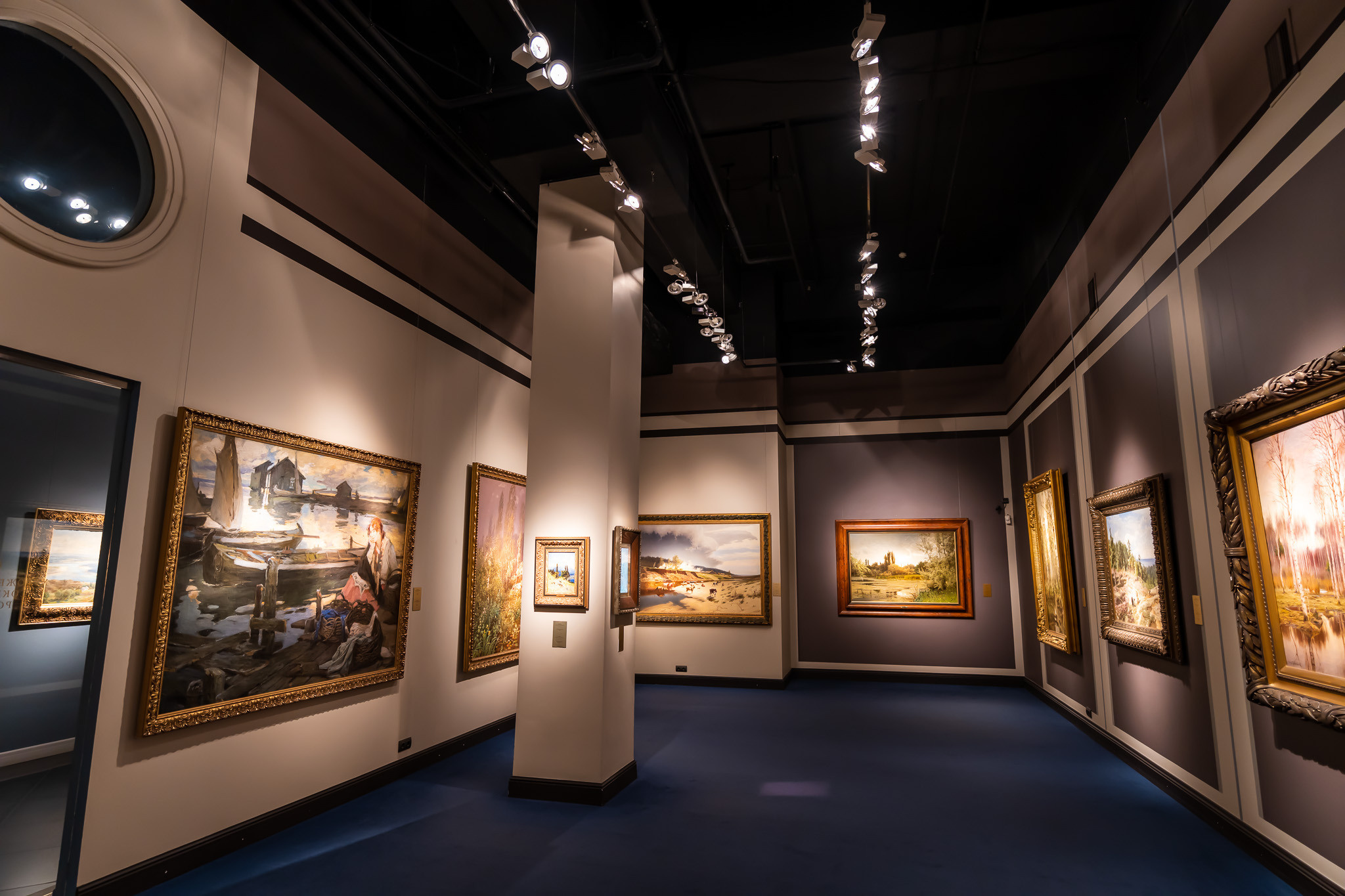 Интерьер Центра Искусств в Москве