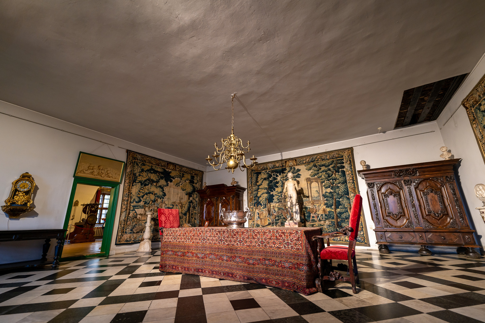 Интерьеры Меньшиковского дворца в Санкт-Петербурге