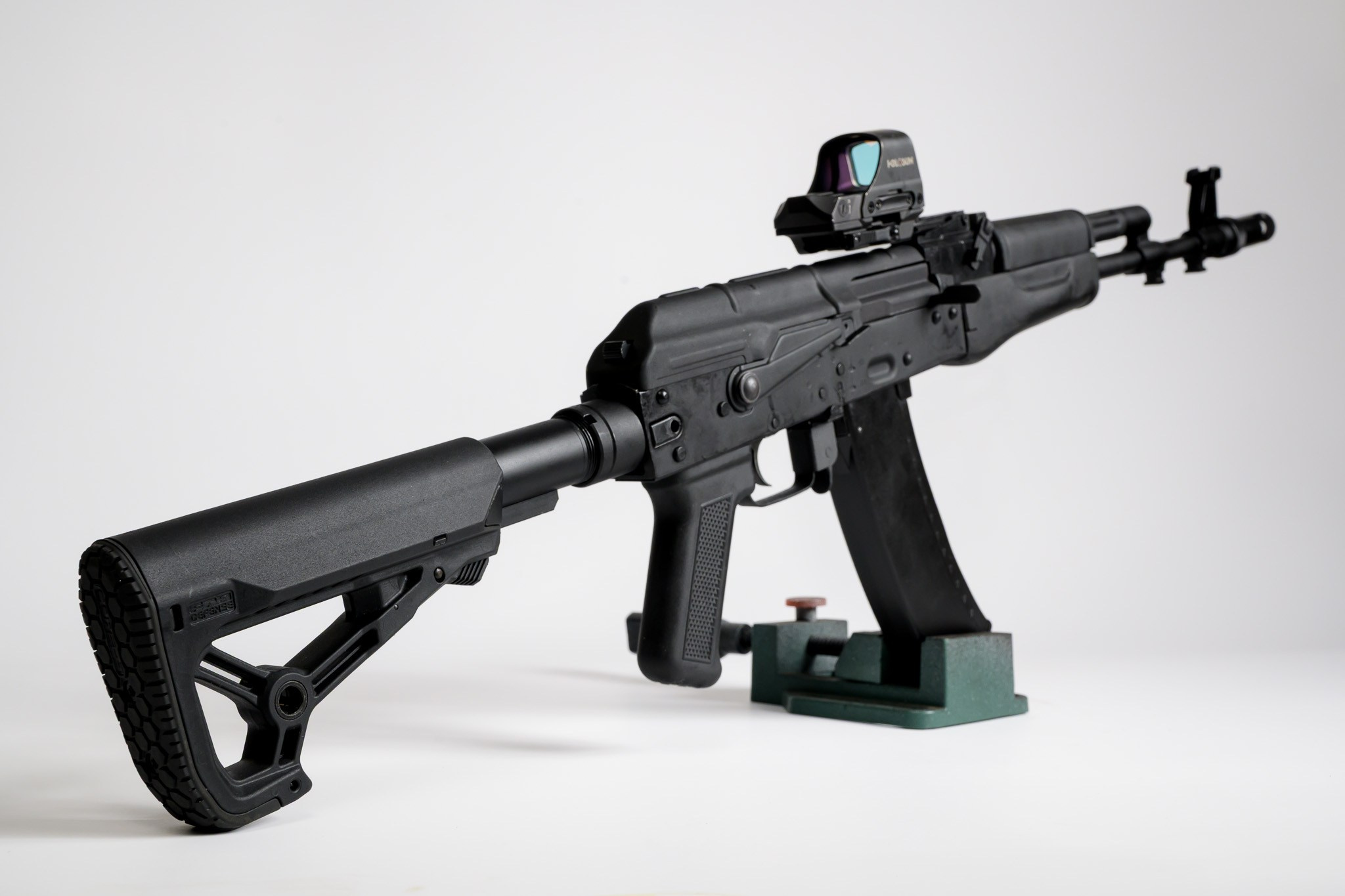 Необычный тюнинг для страйкбольного АК